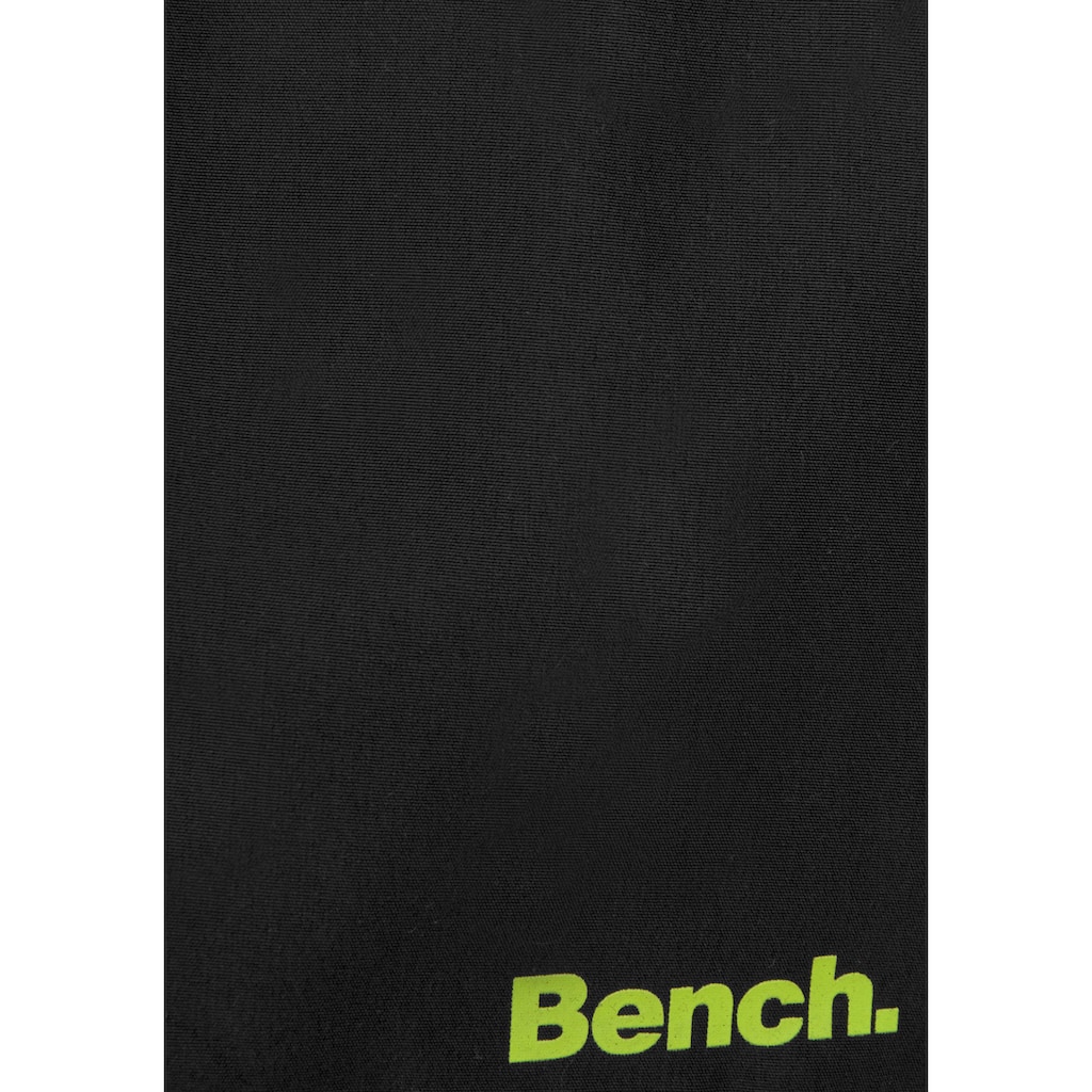 Bench. Badeshorts, mit Reißverschlusstaschen