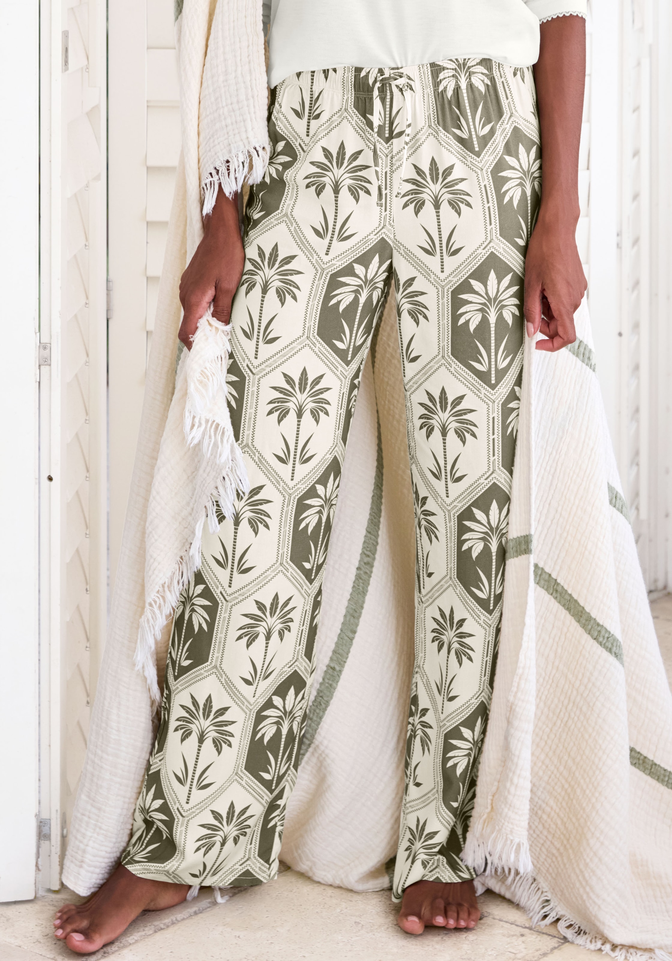 LASCANA Pyjamahose, aus hochwertiger Webqualität günstig online kaufen