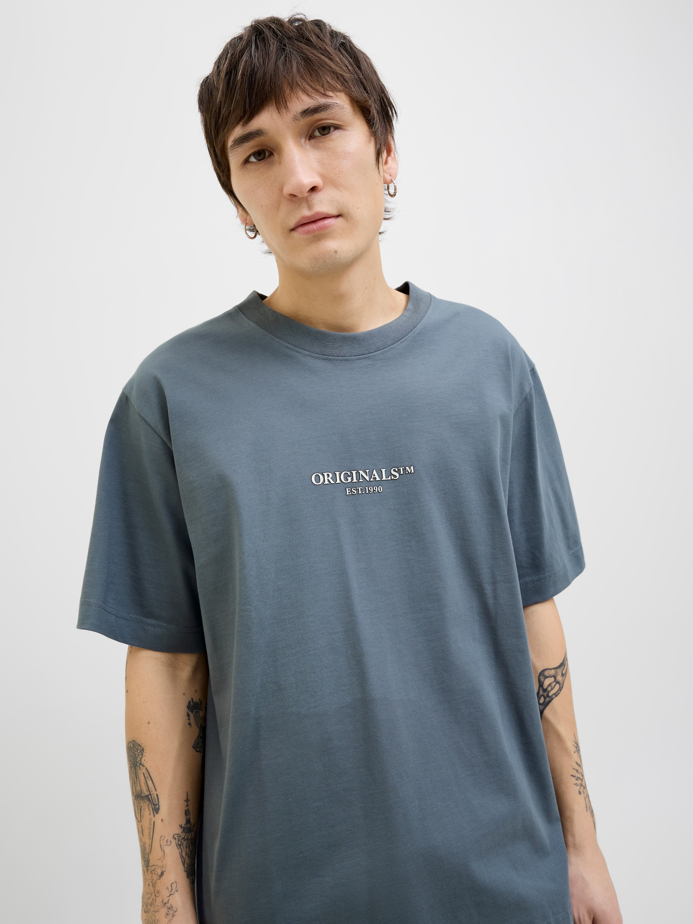 Jack & Jones T-Shirt »JORISLINGTON MINIMAL BRANDING TEE SS SN«