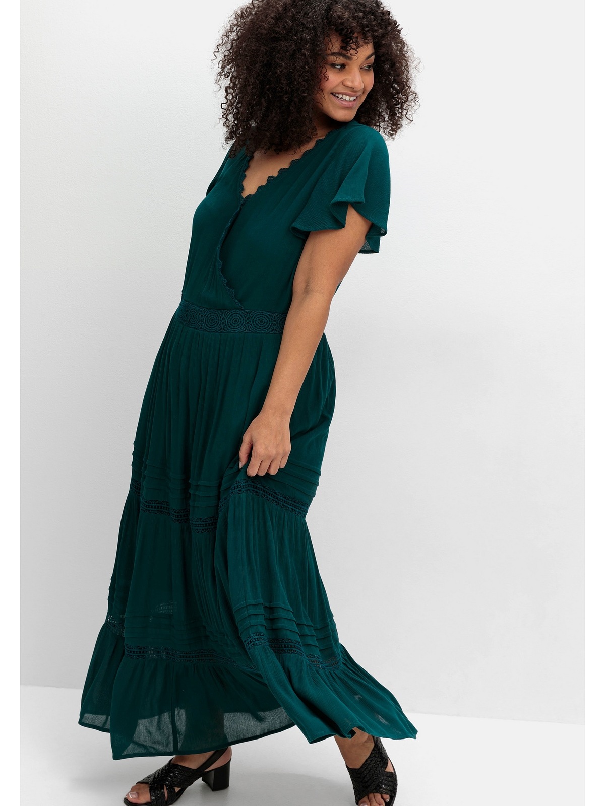 sheego by Joe Browns Maxikleid »Große Größen«, in Wickeloptik, mit Stufenvolant