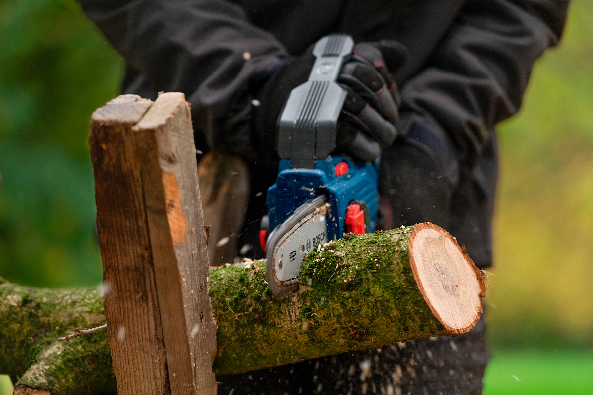 Bosch Professional Akku-Kettensäge »Mini » GKE 18V-15««, (BxLxH: 28x51x11 cm), ohne Akku, ohne Ladegerät