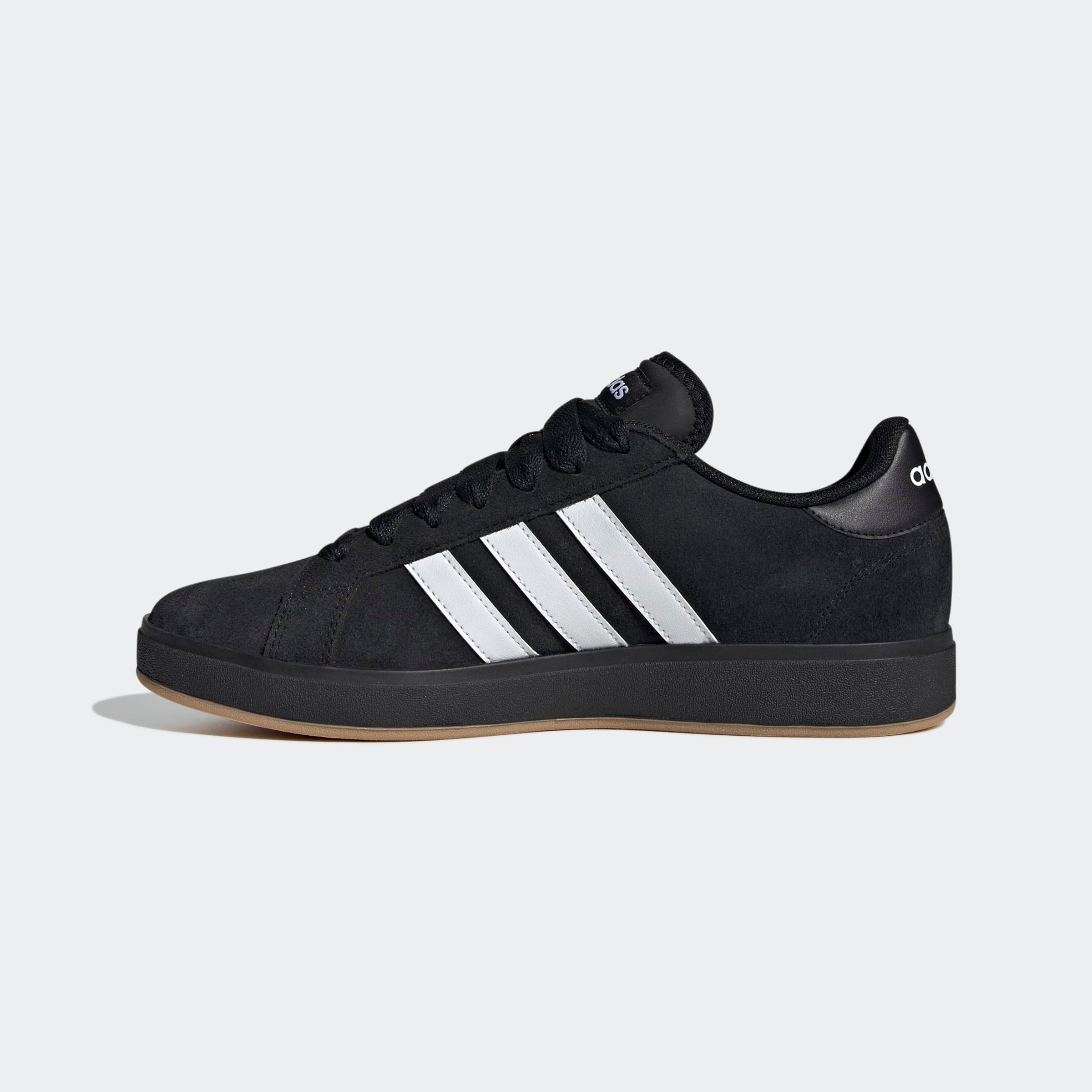 adidas Sportswear Sneaker »GRAND COURT BASE 00S«  Design auf den Spuren des adidas Campus 00