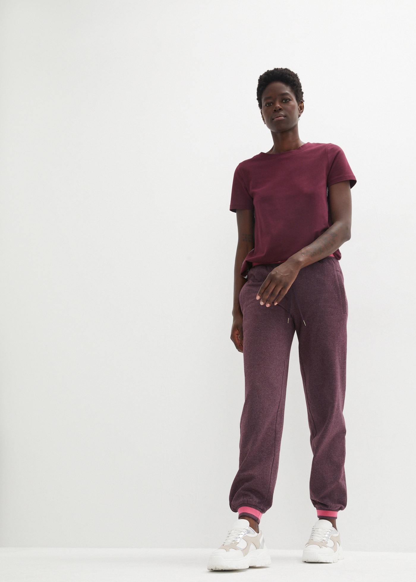 bonprix Sweathose »Sweathose aus Baumwoll-Mix, 2er Pack«  aus Baumwoll-Mix, mit Stretch-Material, lockere Passform