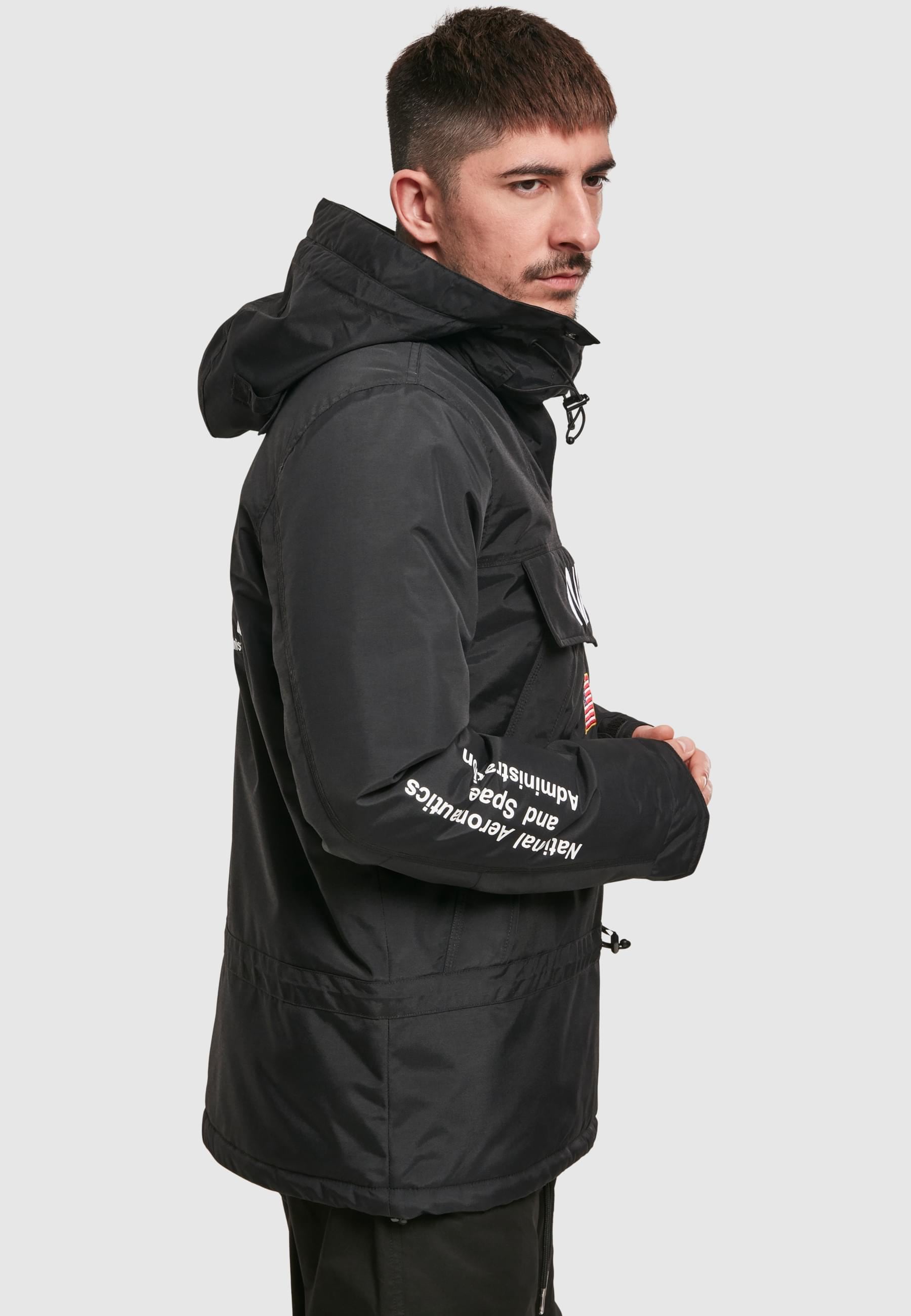 MisterTee Windbreaker »MisterTee Herren NASA Windbreaker«, (1 St.), ohne Kapuze