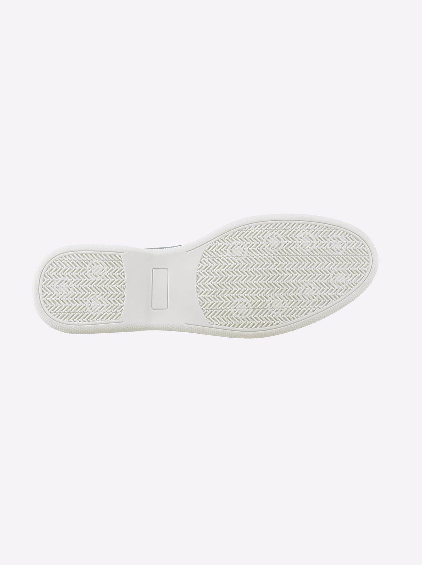 Slipper