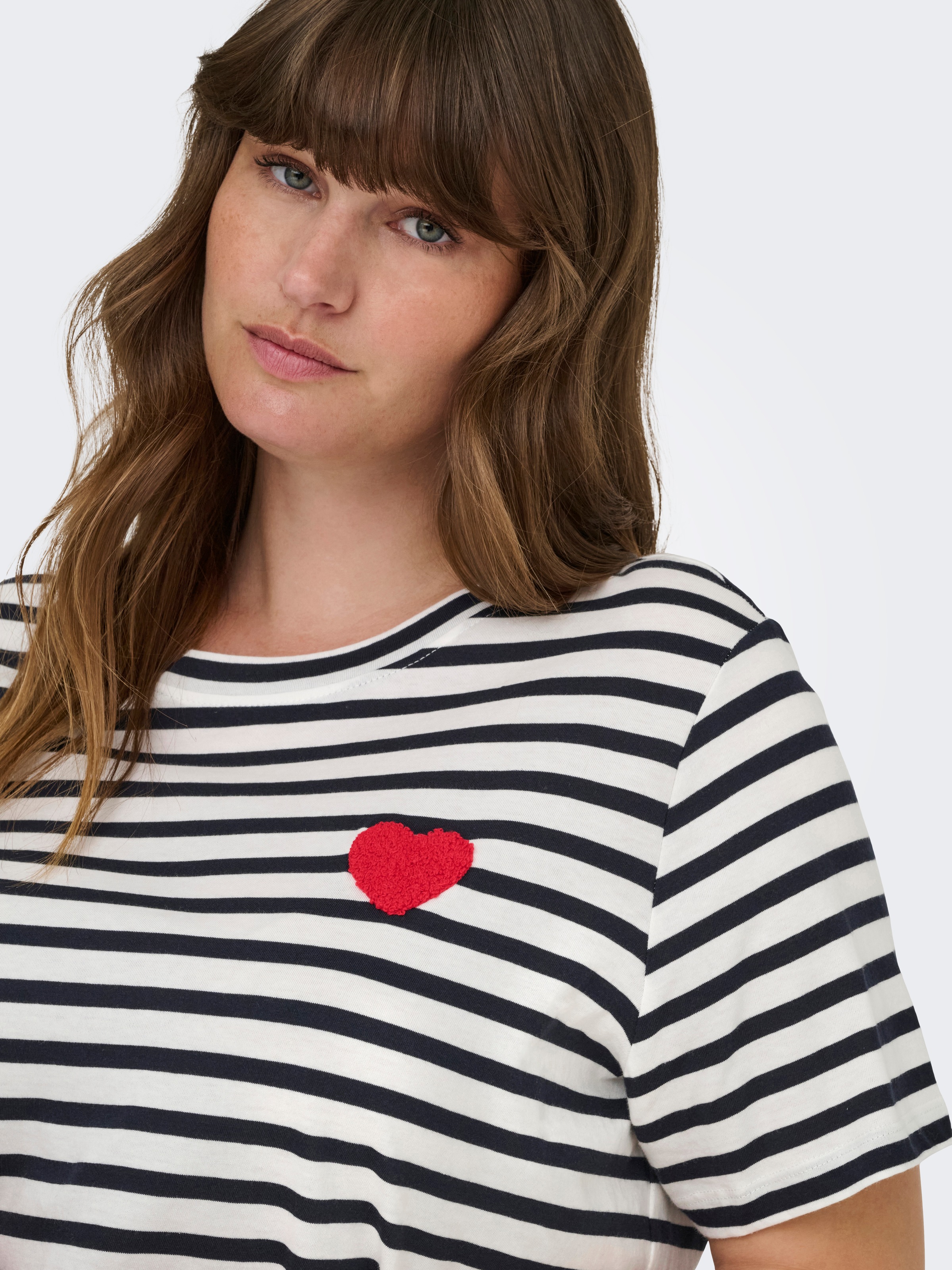 Thumbnail - ONLY CARMAKOMA T-Shirt "CARKIKO LIFE S/S O-NECK TERRY TOP JRS"