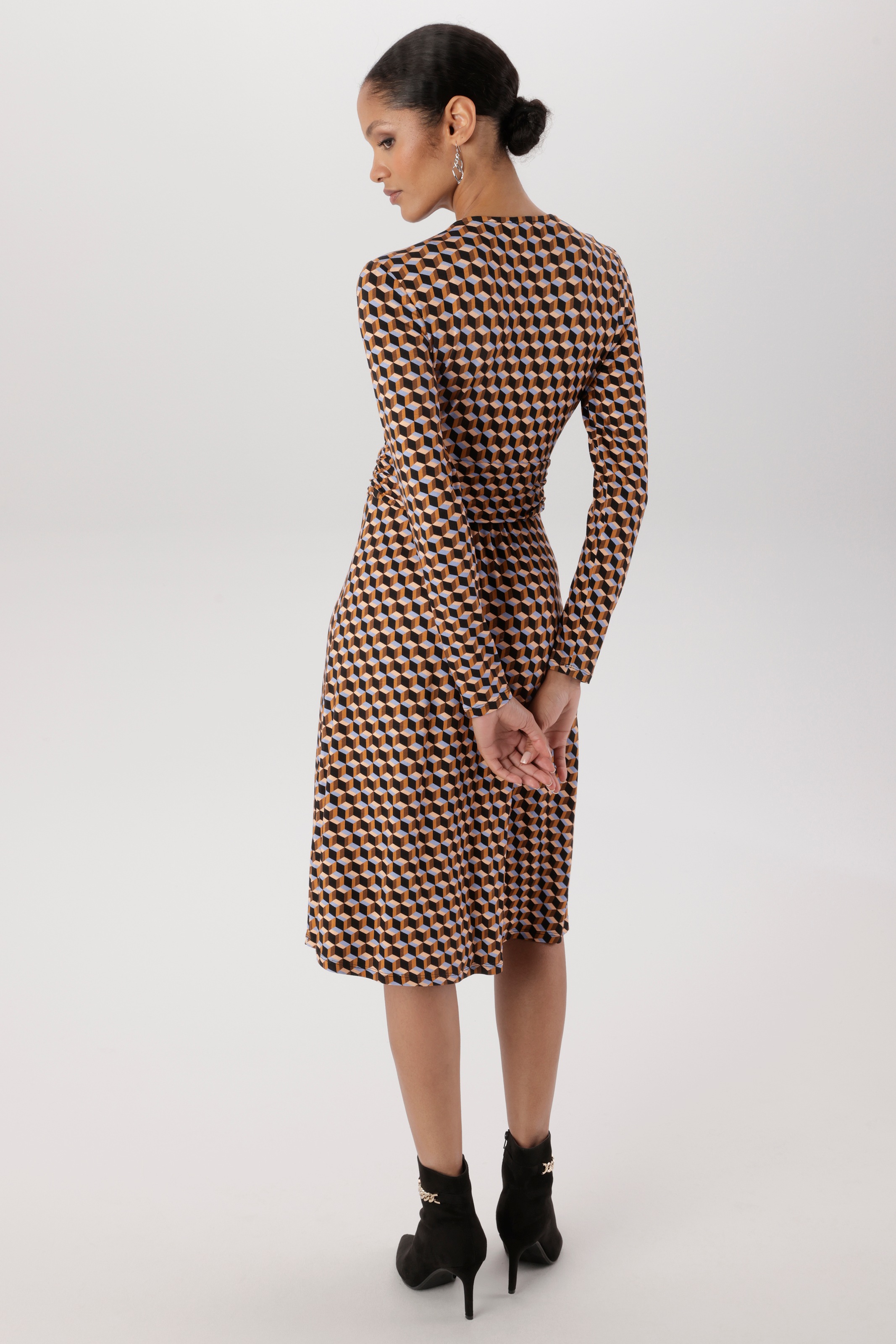 Aniston SELECTED Jerseykleid V-Ausschnitt mit raffinierter Wickeloptik - NEUE KOLLEKTION