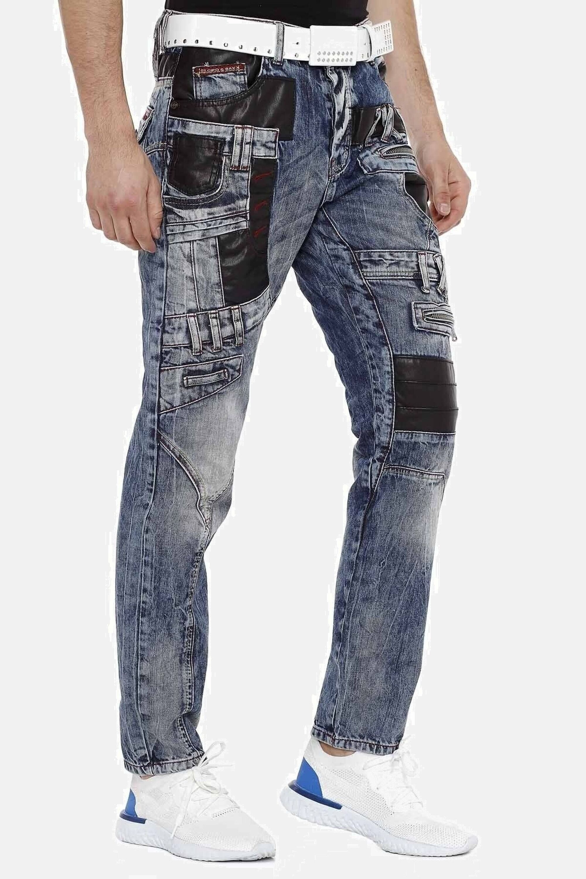 Cipo & Baxx Regular-fit-Jeans »Jeans«, mit Kunstleder und Bunddetails, CD-482