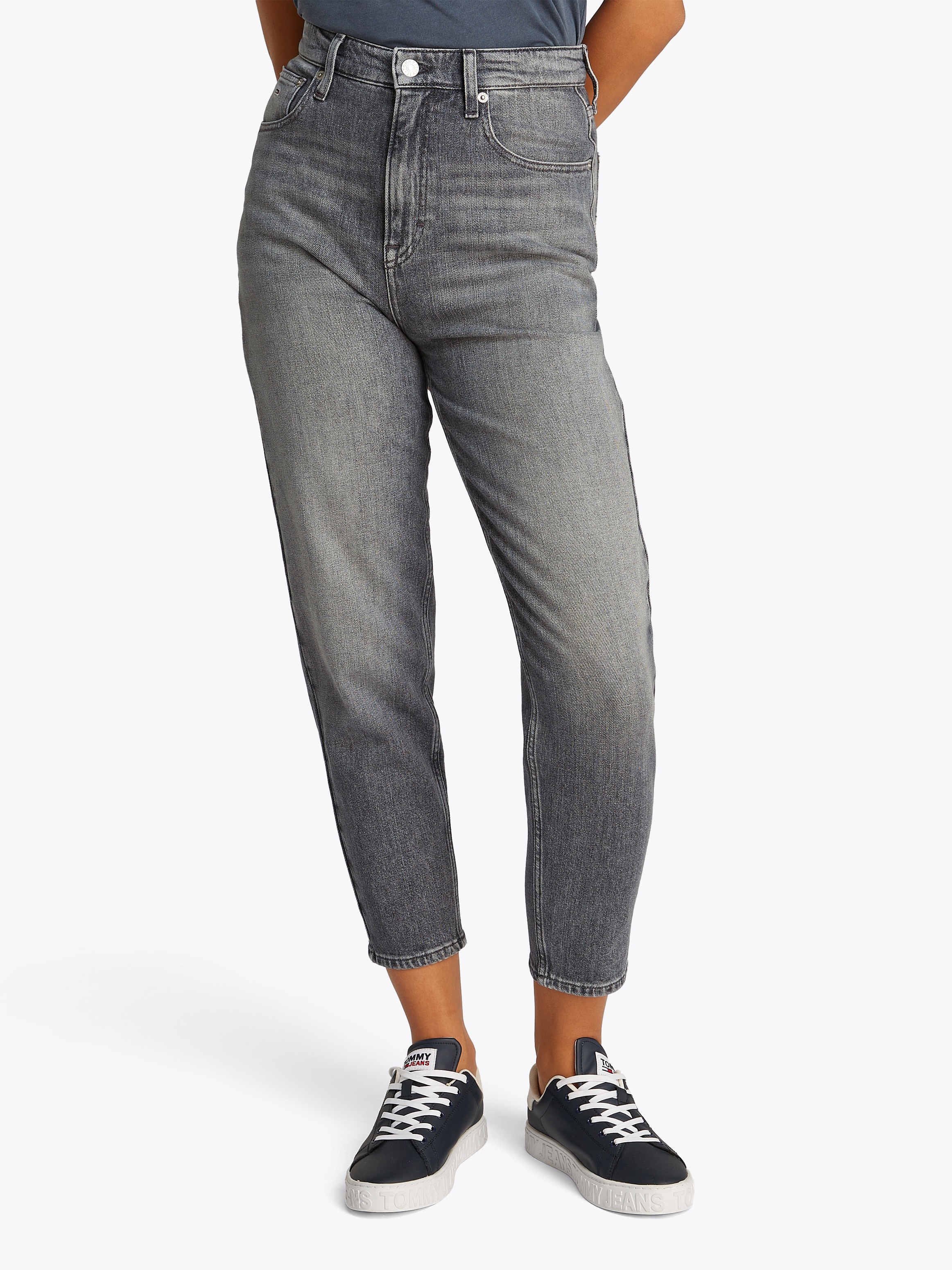 Tommy Jeans Mom-Jeans »High waist - Mom-Jeans Tapered«, mit Logo-Stickereien, in knöchelfreier Länge