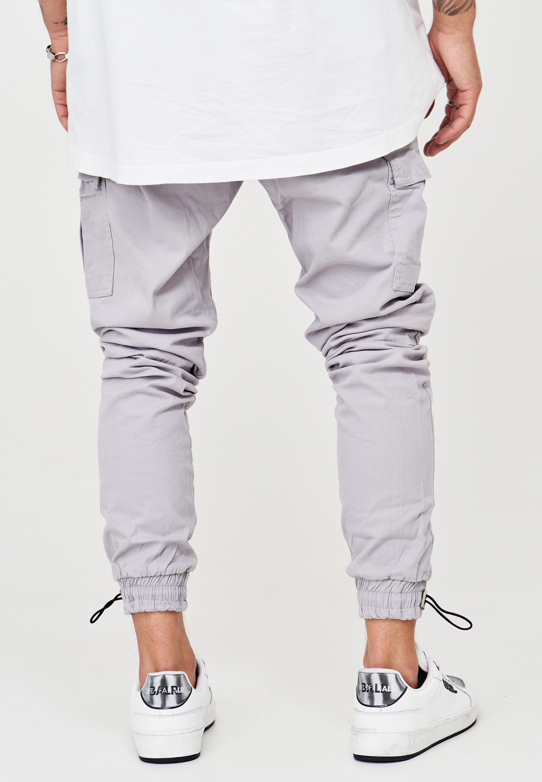 behype Cargohose »YONAH«, mit elastischem Bund