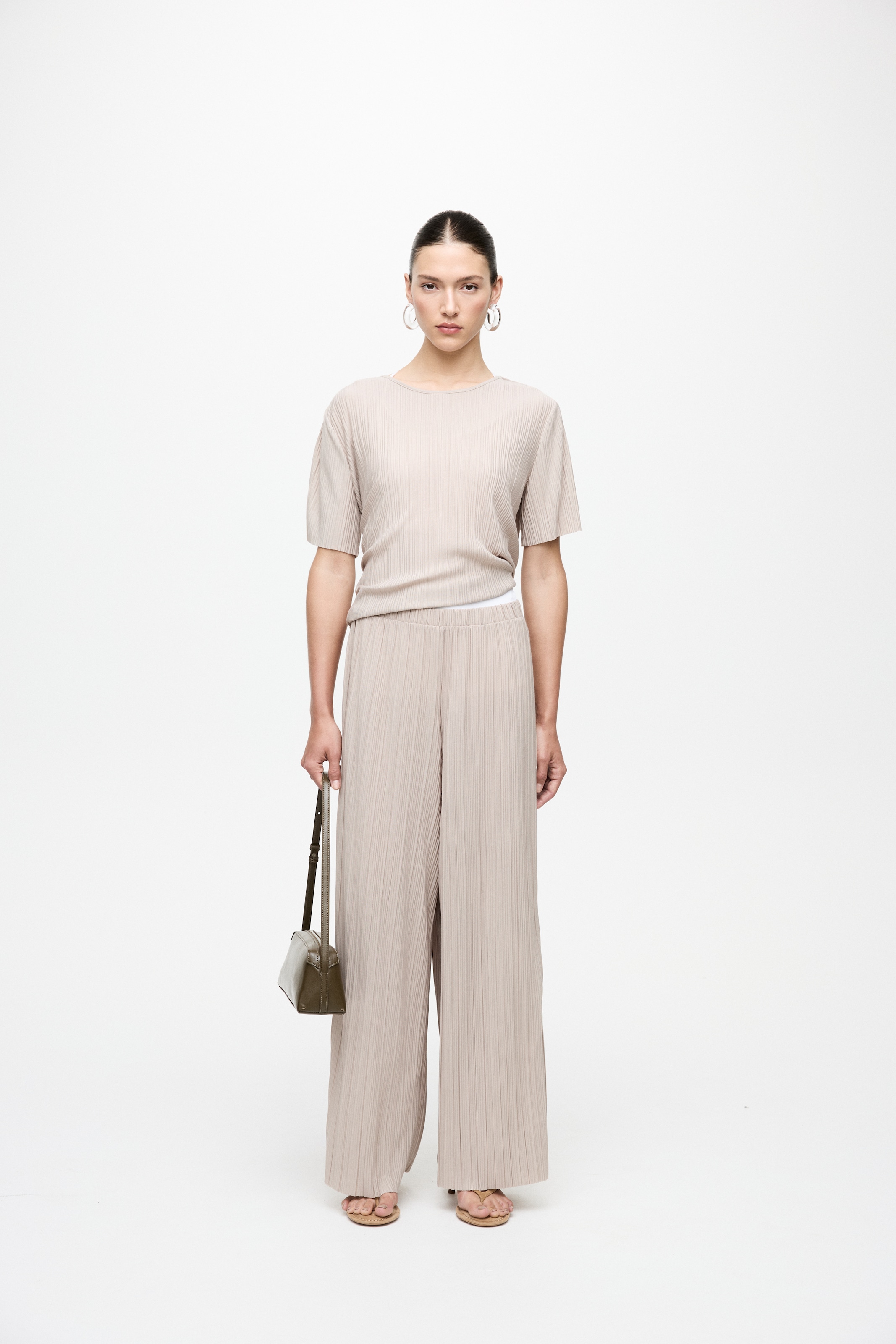 Vila Schlupfhose "VIPLISA HW LOOSE PANTS - NOOS" Sommerhose, plissierte Opt günstig online kaufen