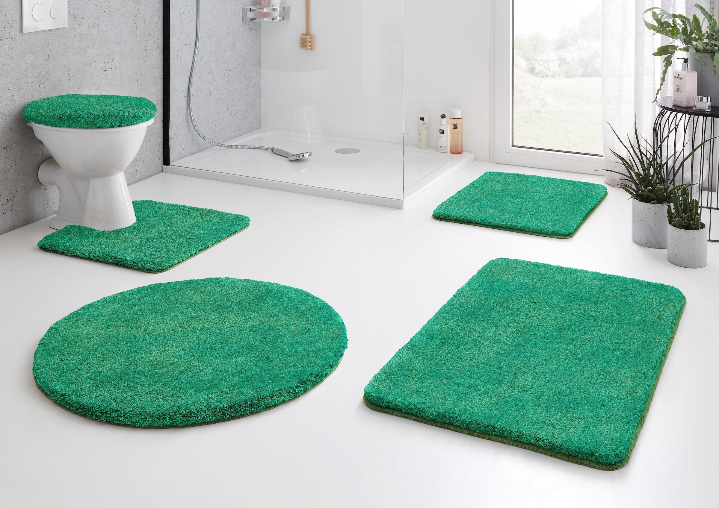 Kleine Wolke Badematte »RELAX«, rutschhemmend beschichtet, fußbodenheizungsgeeignet, Badteppich, Uni Farben, rechteckig, rund & als Set erhältlich