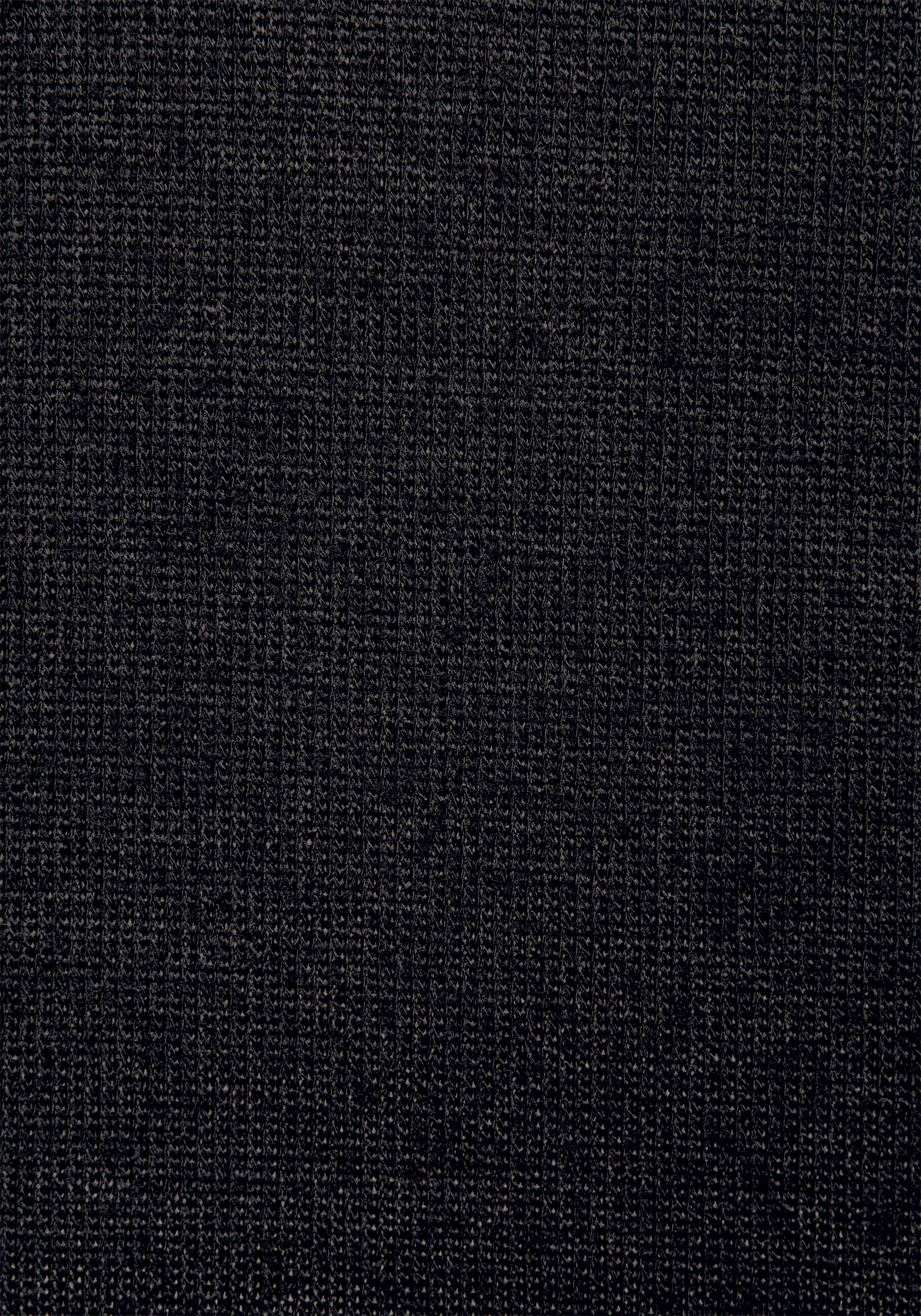 LASCANA Kurzarmshirt »mit Knopfdetail am Ärmelabschluss«, aus weichem Viskose-Feinstrick