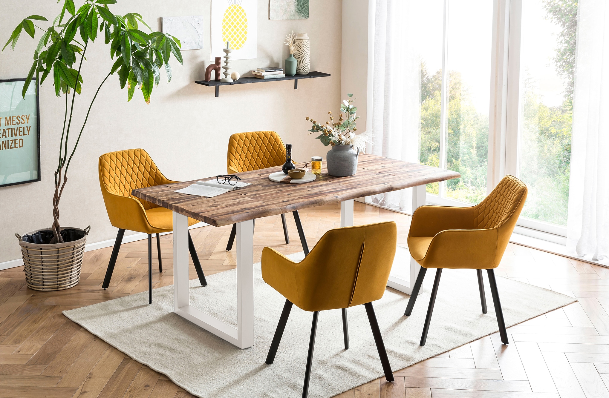 SalesFever Essgruppe, (Set, 5 tlg.), Tischplatte mit rauer Balken-Oberfläche, Rücken mit Rautensteppung