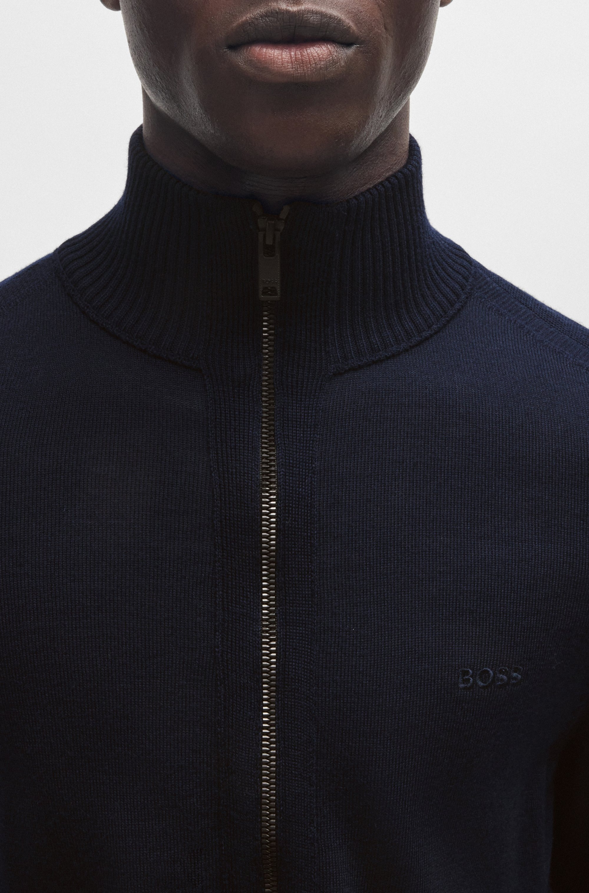 BOSS ORANGE Strickjacke »Avac_FZ«, mit Logostickerei auf der Brust
