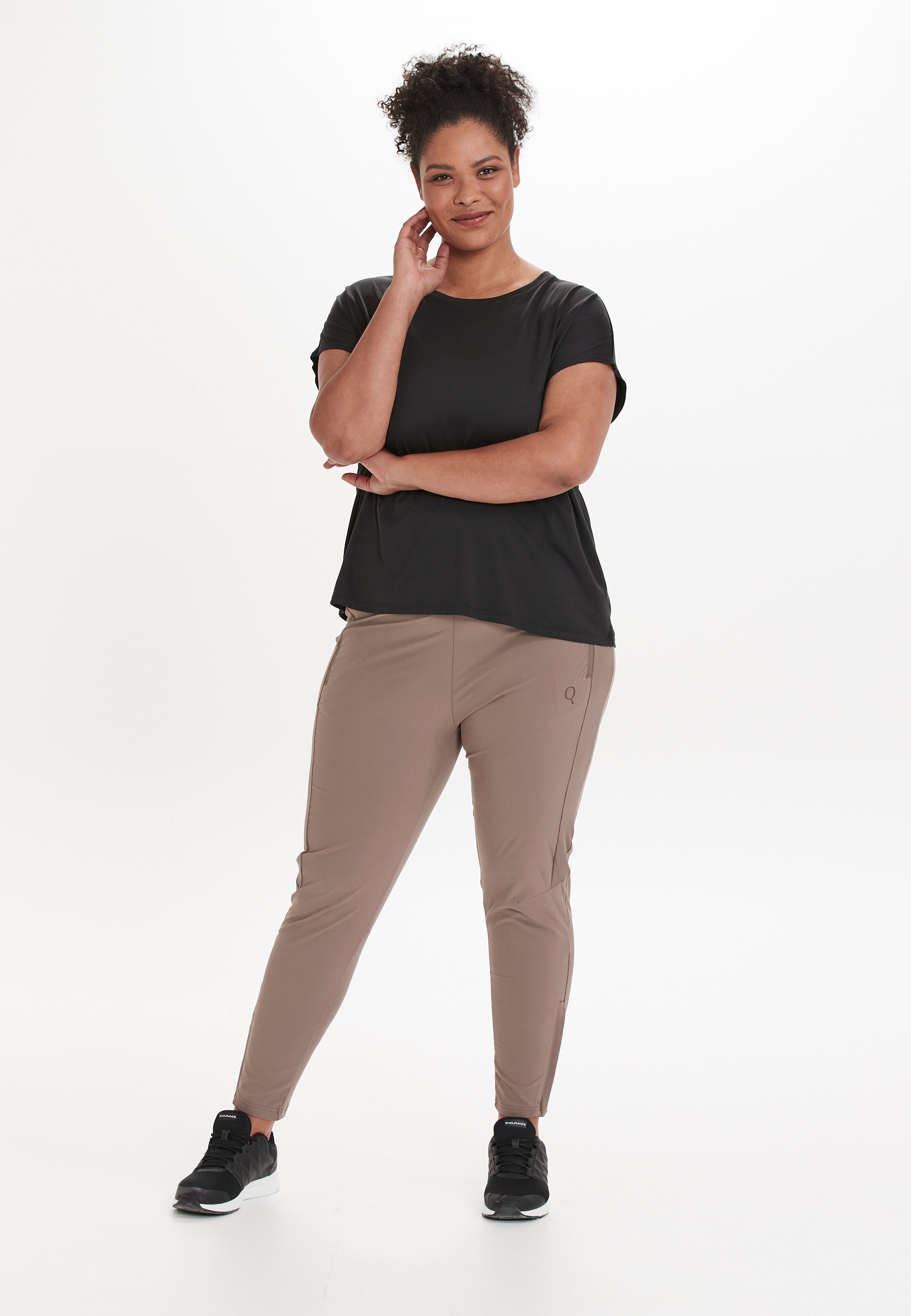 Q by Endurance Funktionsshirt "Jenirei", 1 Stk. mit atmungsaktivem Recyclin günstig online kaufen