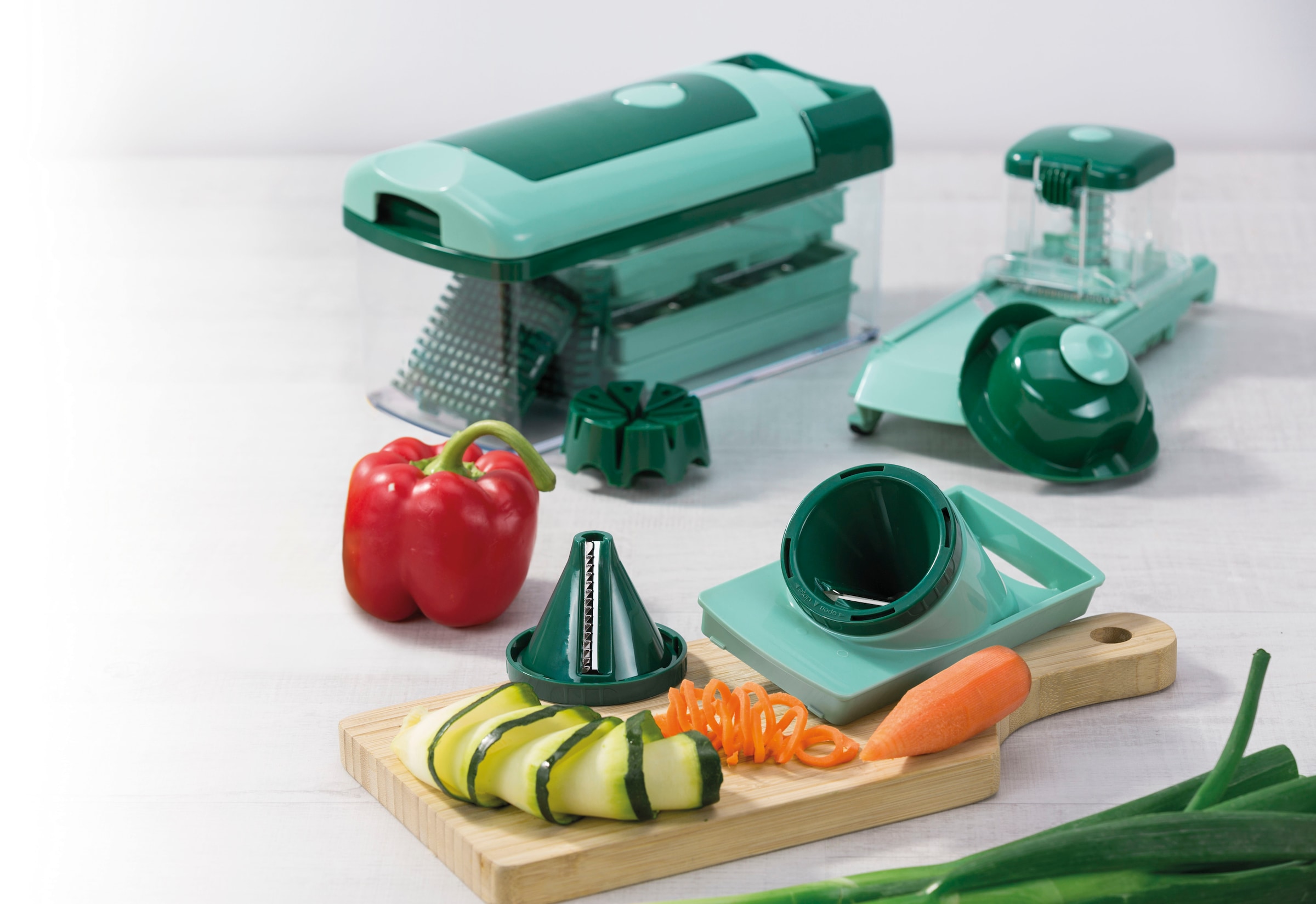 Genius Zerkleinerer »Genius Nicer Dicer Fusion 16-tlg., mit Julietti Spiralschneider«, ideal für die Zubereitung von Speisen, Hauptgerichten und Desserts