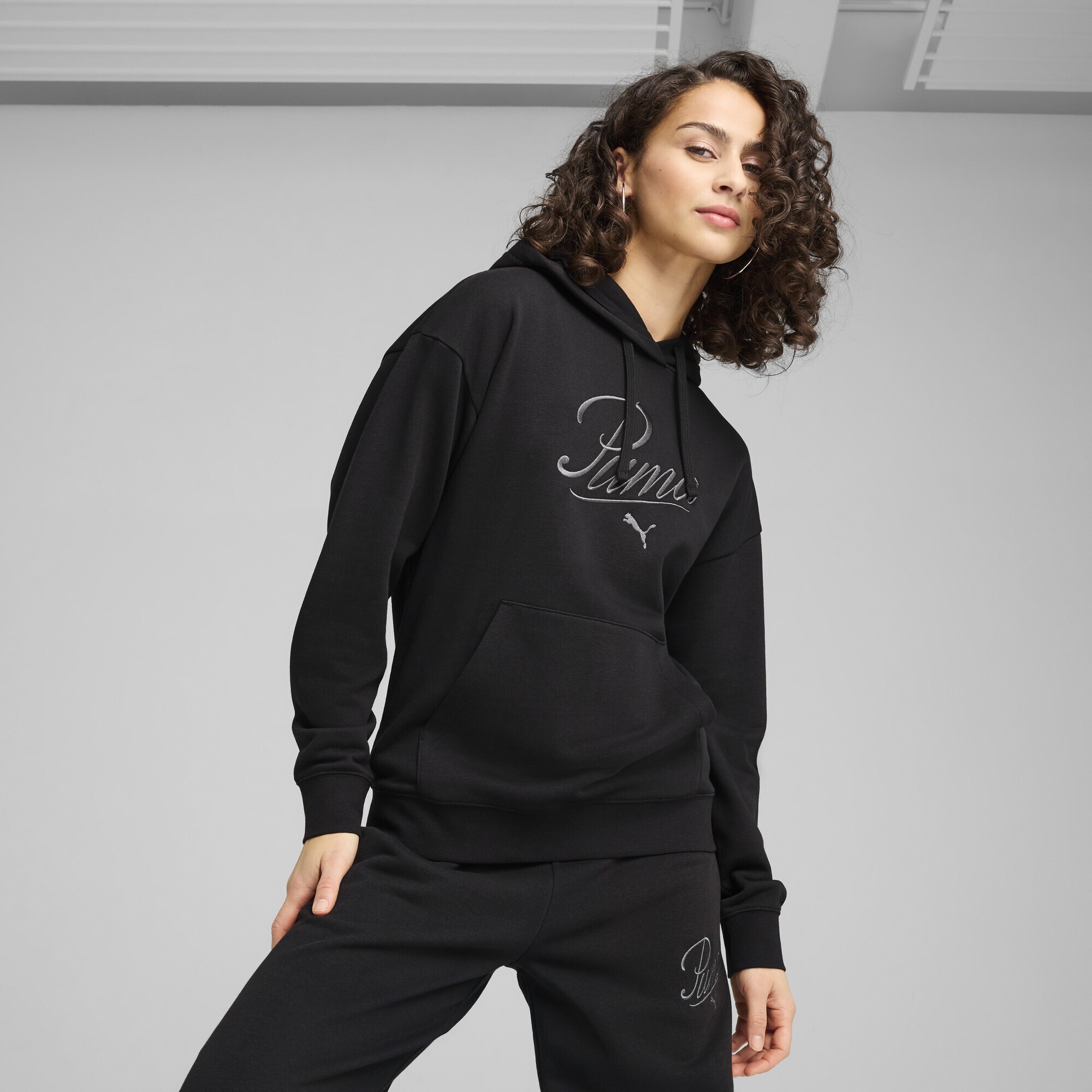 PUMA Hoodie »ESS SCRIPT Comfort Hoodie Damen«