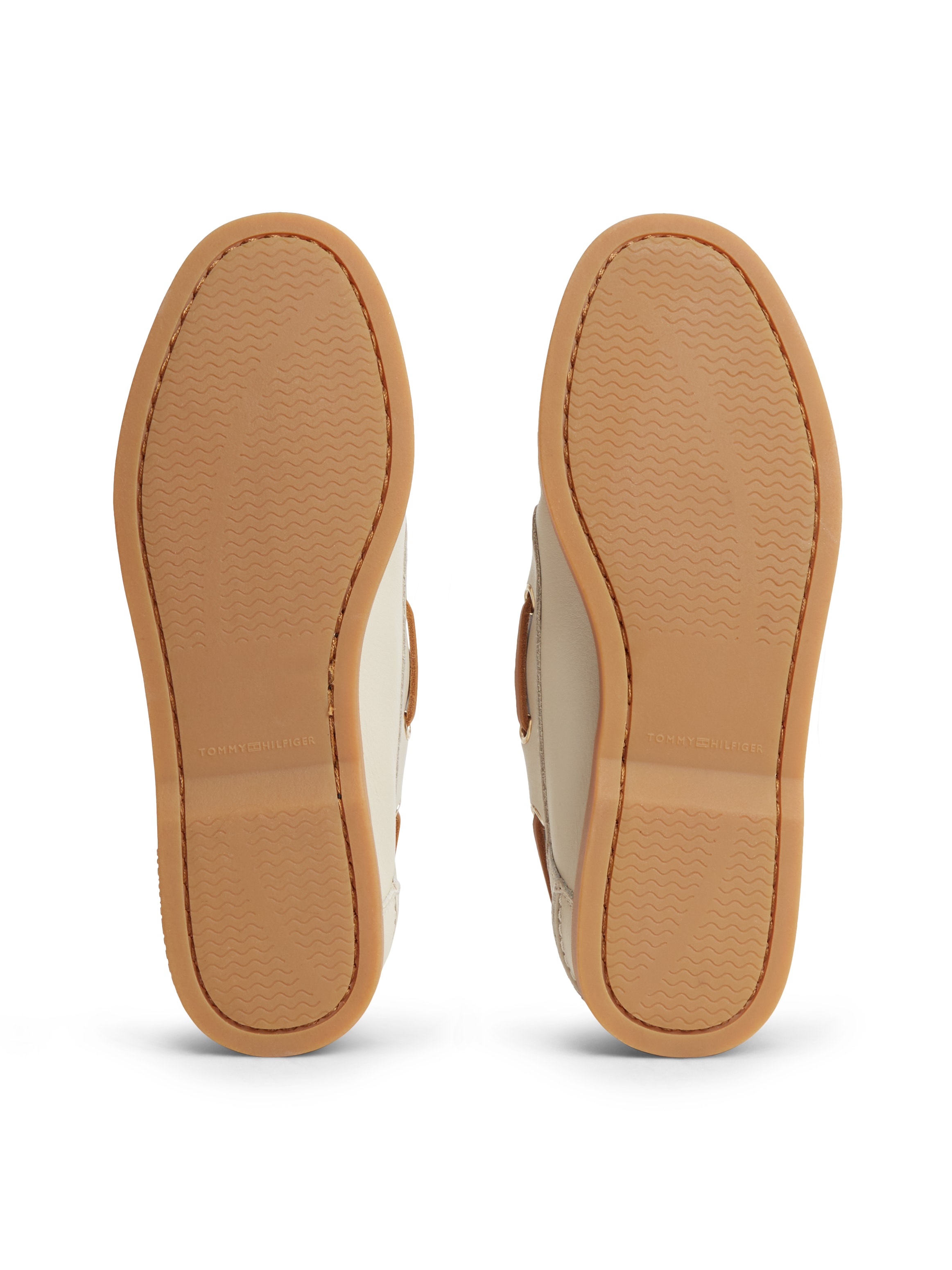 Tommy Hilfiger Bootsschuh »TH FLAG BOAT SHOE CORE LEATHER«  Schnürschuh, Sommerschuh mit modischen Durchzügen