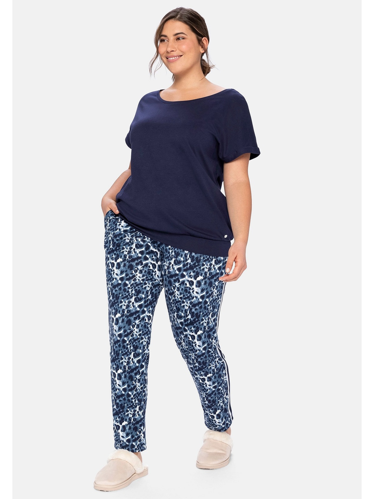 Sheego Relaxhose »Große Größen«, mit Animalprint und seitlichen Streifen
