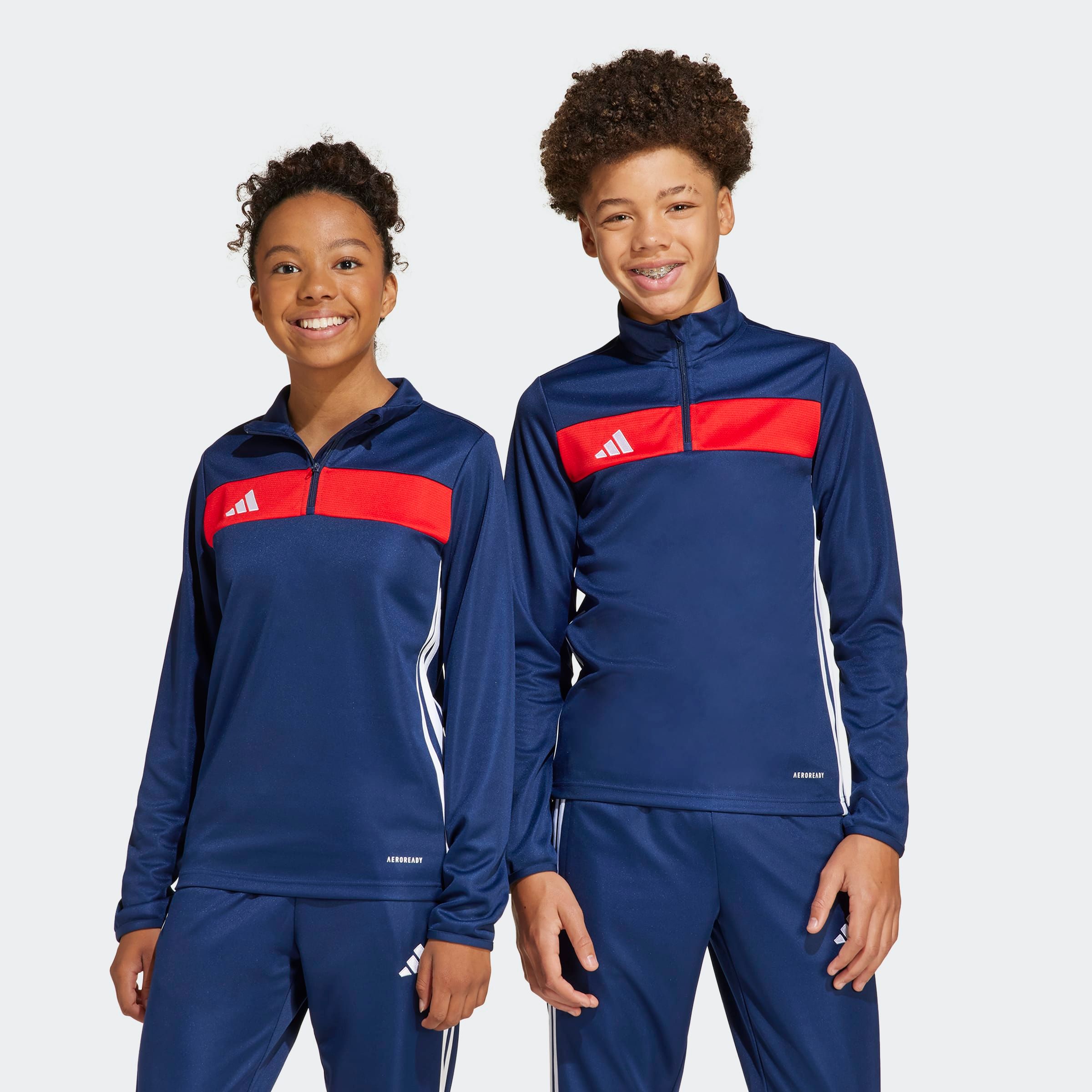 adidas Performance "TIRO 25 ESSENTIALS KIDS TRAININGSOBERTEIL" für Kinder, mit Reißverschluss, ohne Ausschnitt