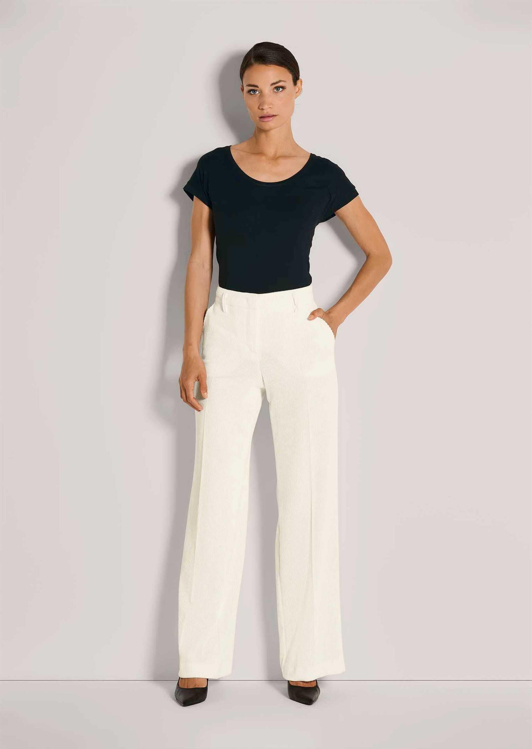 MADELEINE Cordhose »Cordhose Weite Cordhose mit Bügelfalten«