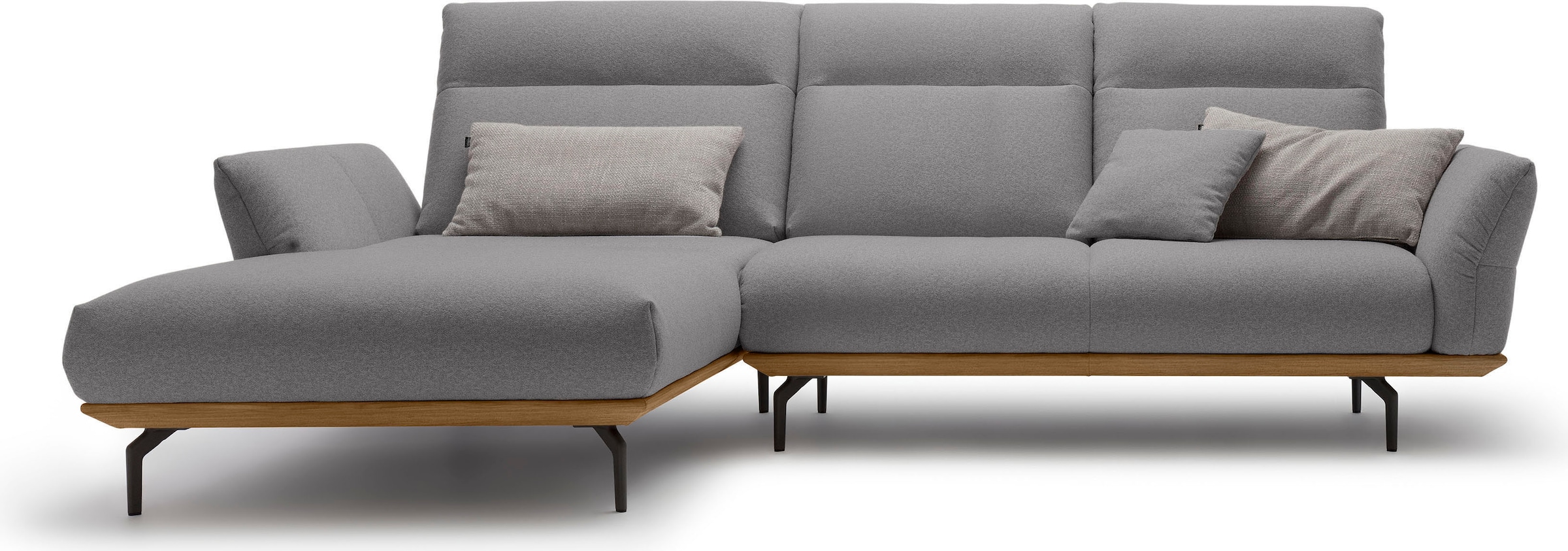 Creation BY ROLF BENZ Ecksofa "CR.460 Designsofa, verstellbare Rückenlehne, hochwertig & bequem" Sockel in Nussbaum, Winkelfüße in Umbragrau, Breite 298 cm