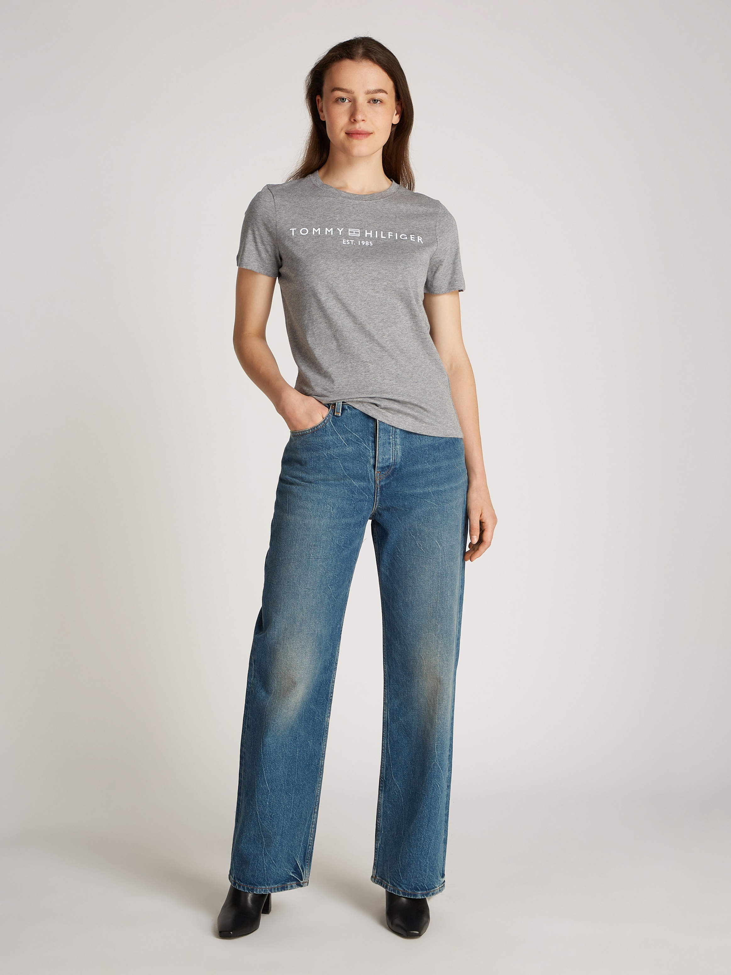 Tommy Hilfiger T-Shirt »REG CORP LOGO C-NK SS«, mit Logoschriftzug