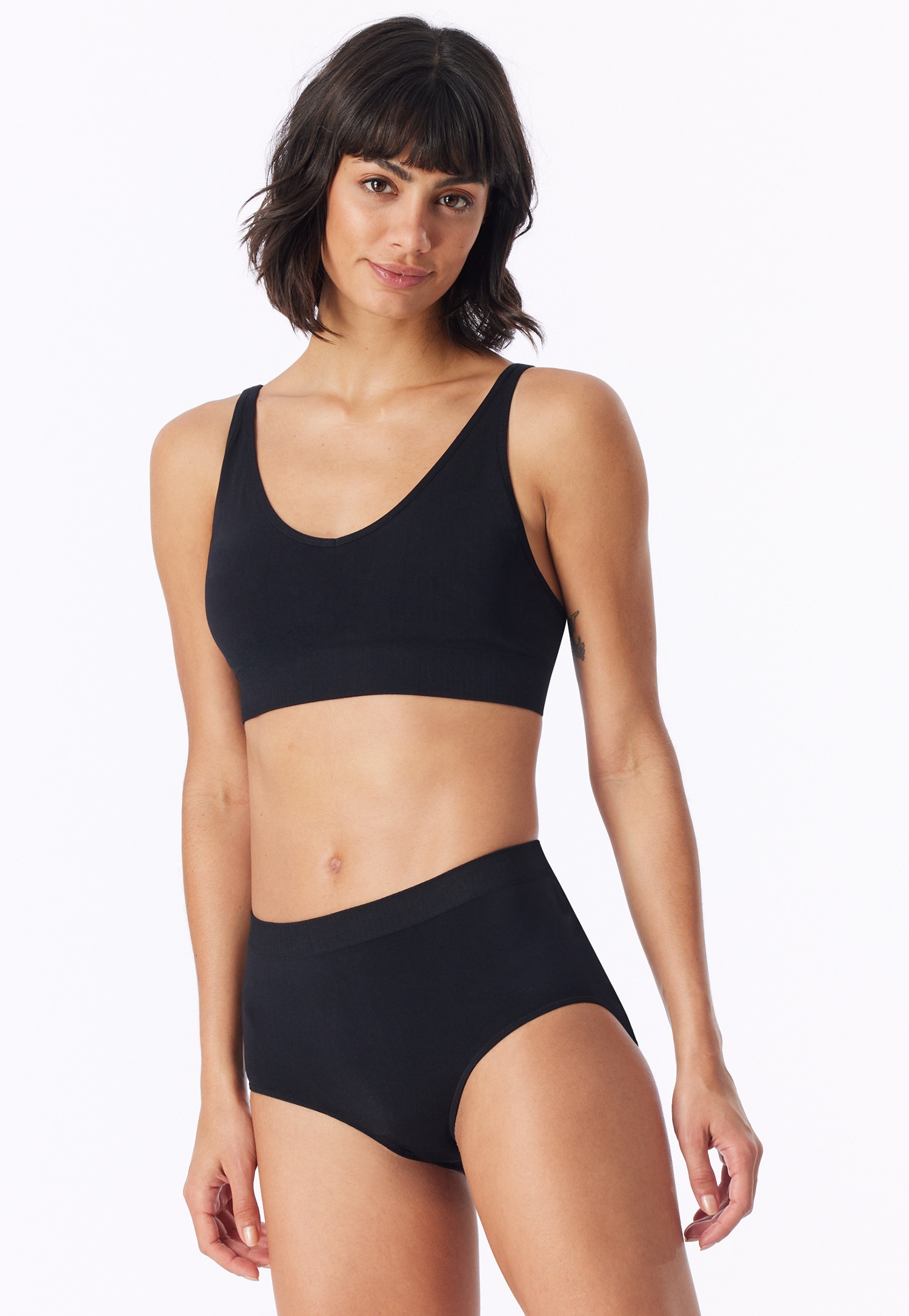 Schiesser Slip »Classic Seamless« ohne störende Seitennähte, bequem, nahtlos