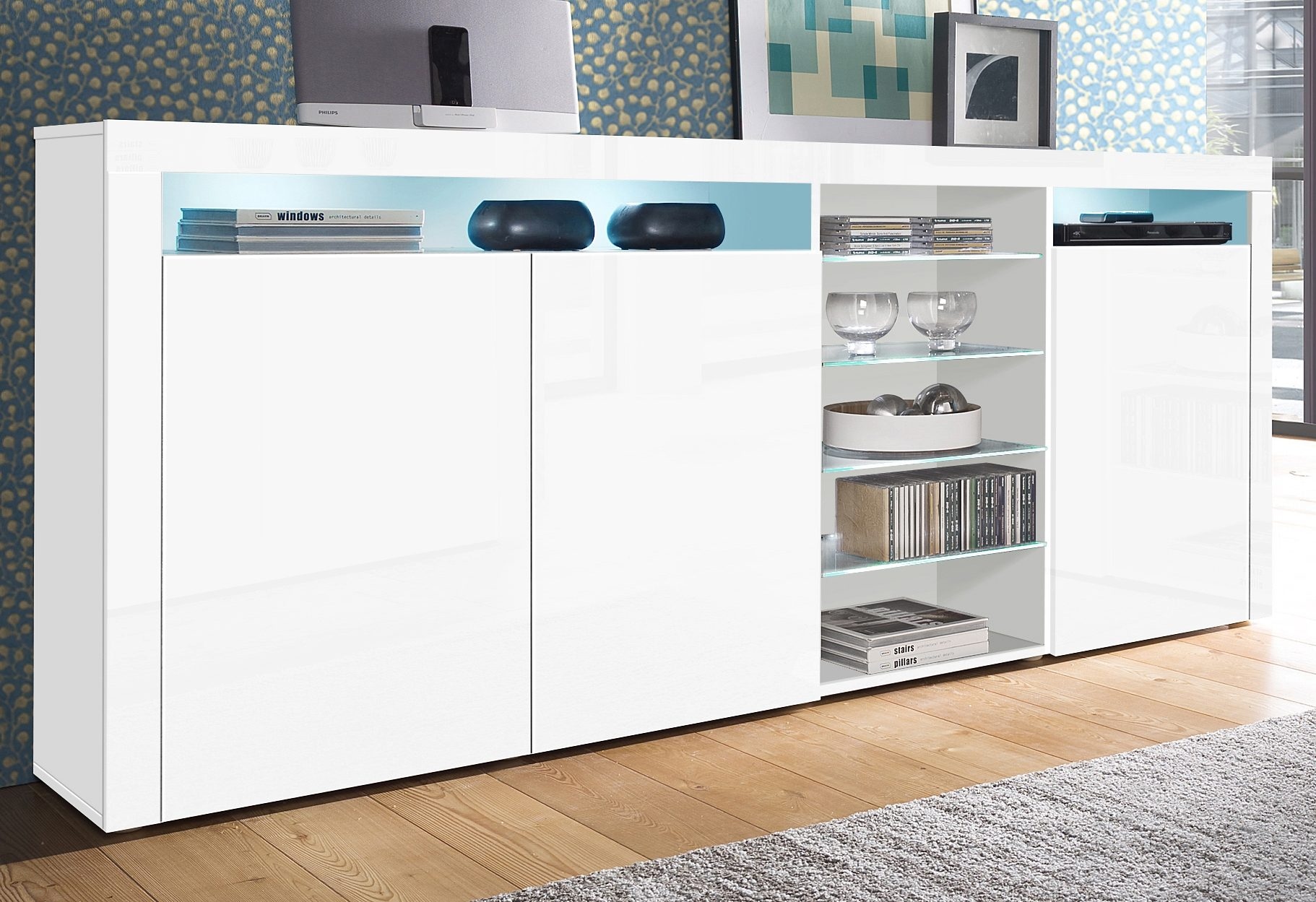 borchardt Möbel Highboard "Santa Fé, Sideboard mit eleganten Glasböden, Breite 200 cm" Push-to-open-Funktion, 3 Türen, 3 höhenverstellbare Böden