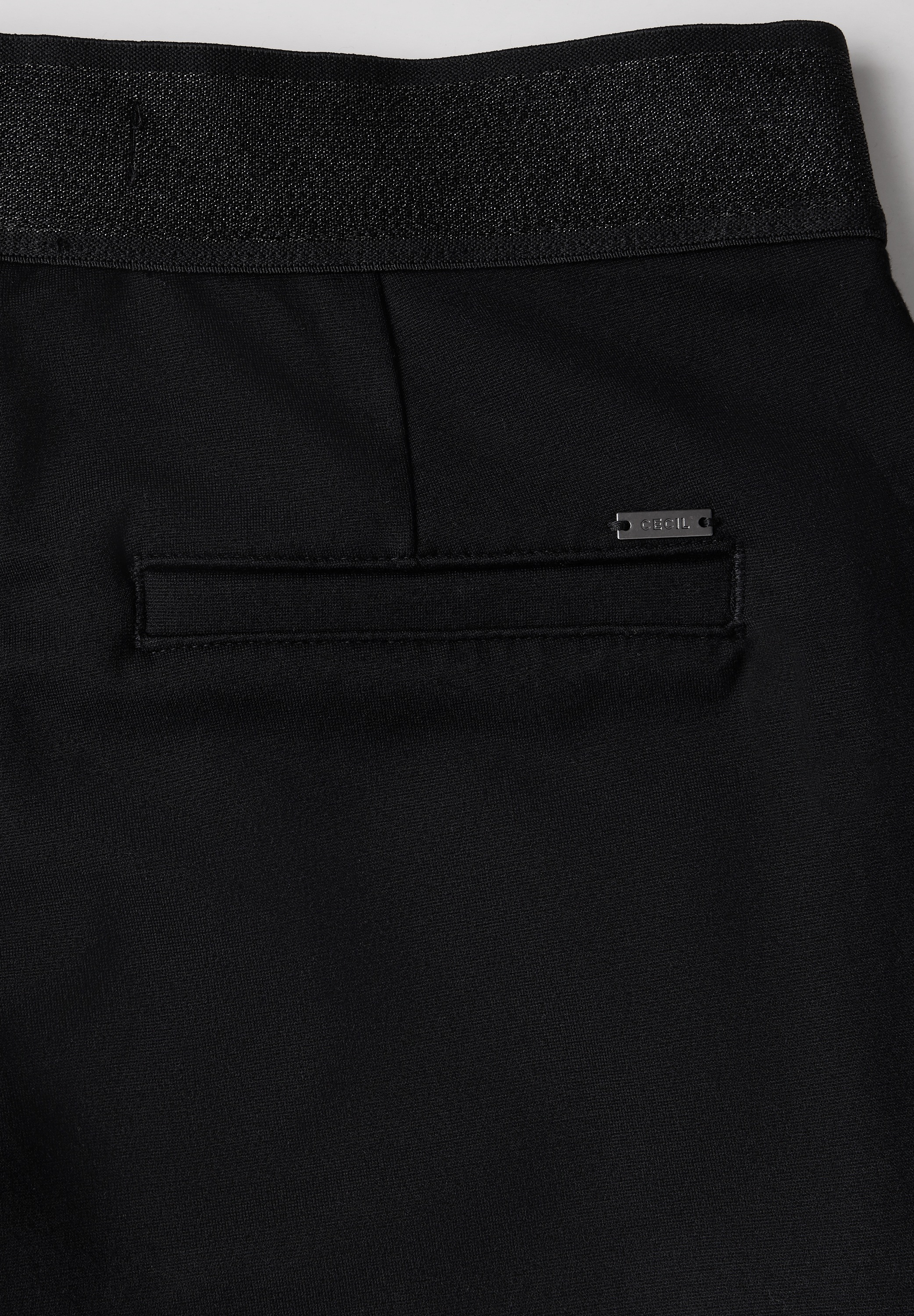 Cecil Stoffhose, Middle Waist