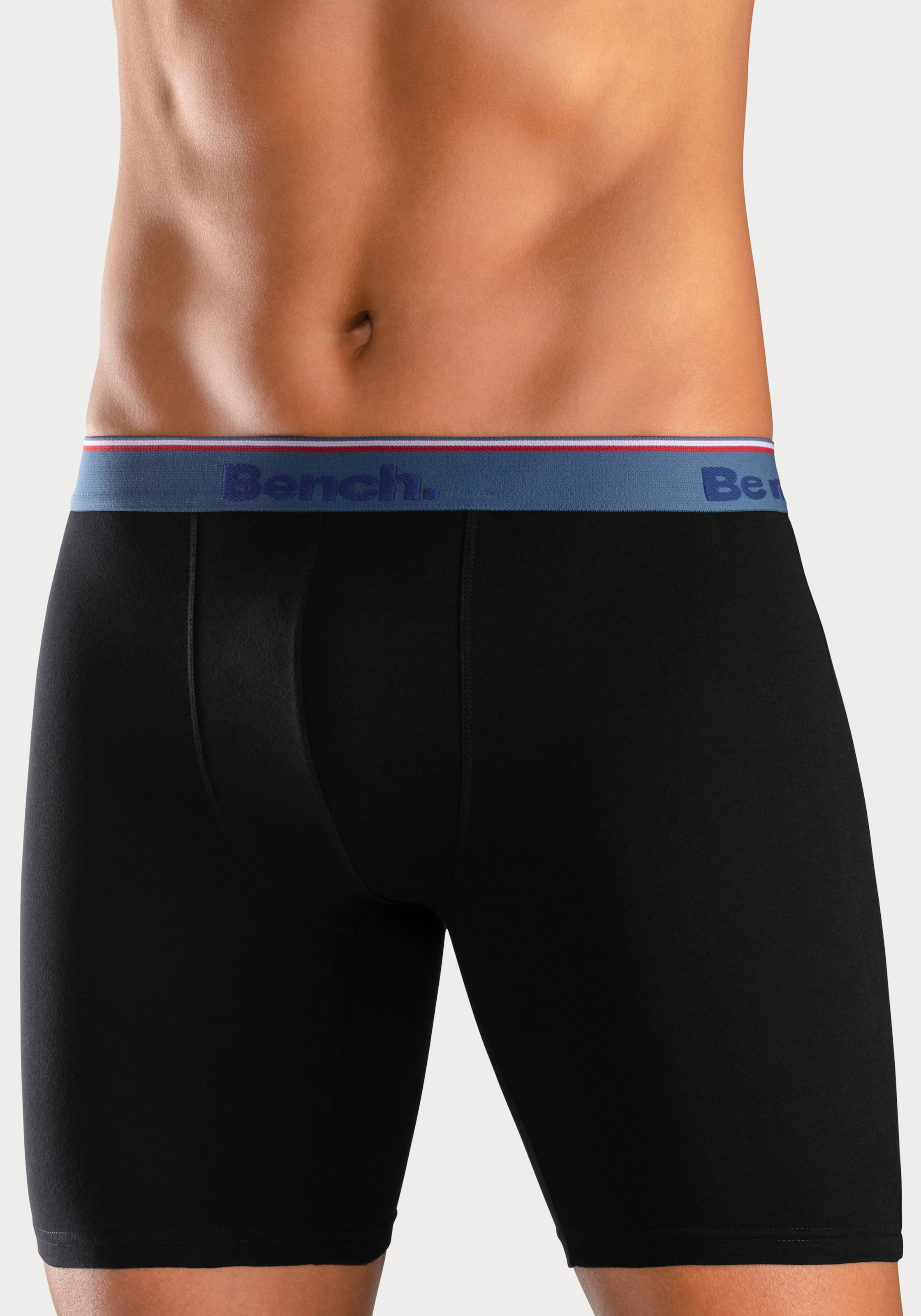 Bench. Langer Boxer, (Packung, 4 St.), Unterhosen mit schmalen Streifen im Logo-Webbund