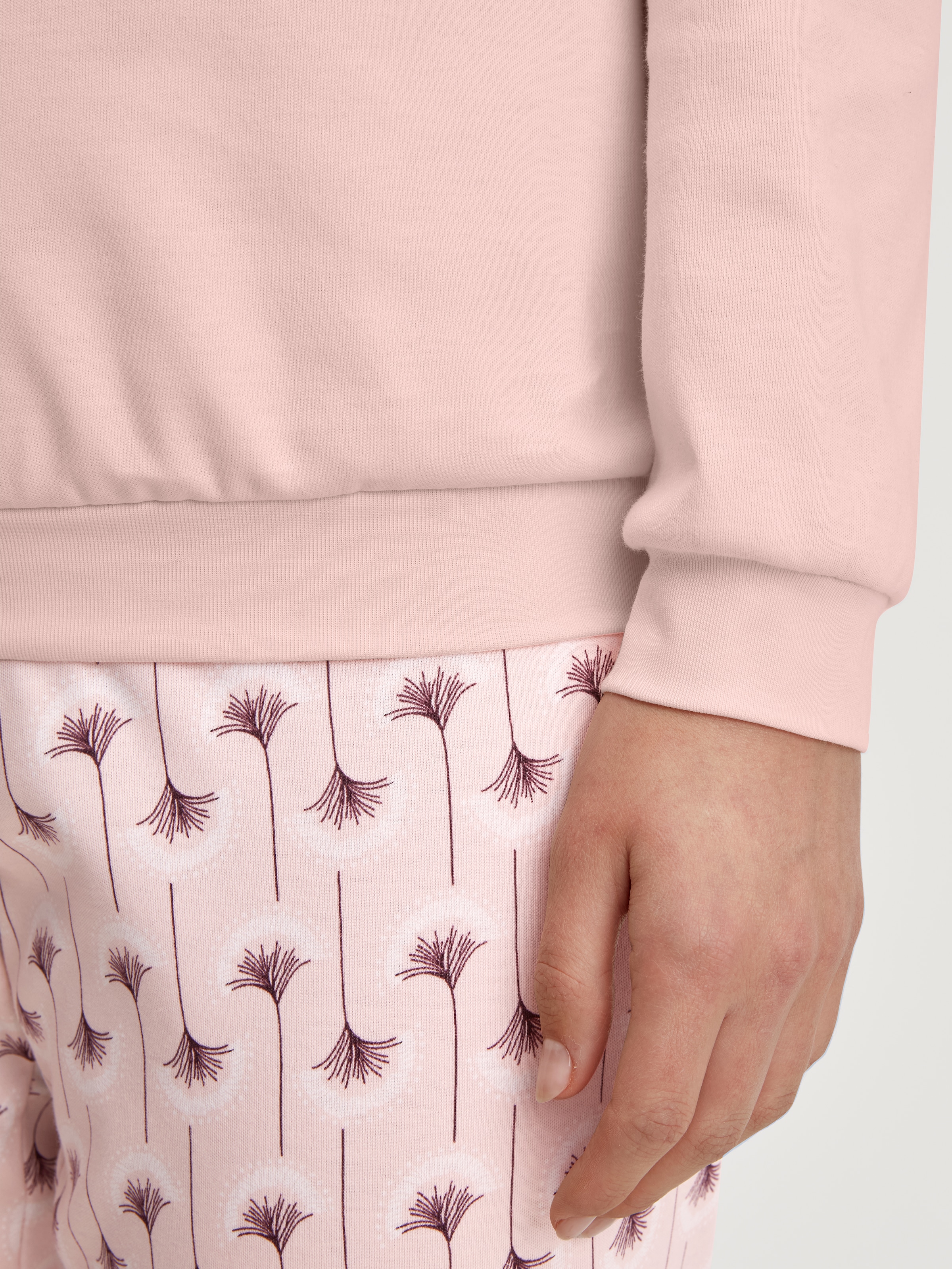CALIDA Schlafanzug »Midnight Flowers«, Rundhals, Langarm, weich, Heavy-Interlock, Baumwolle