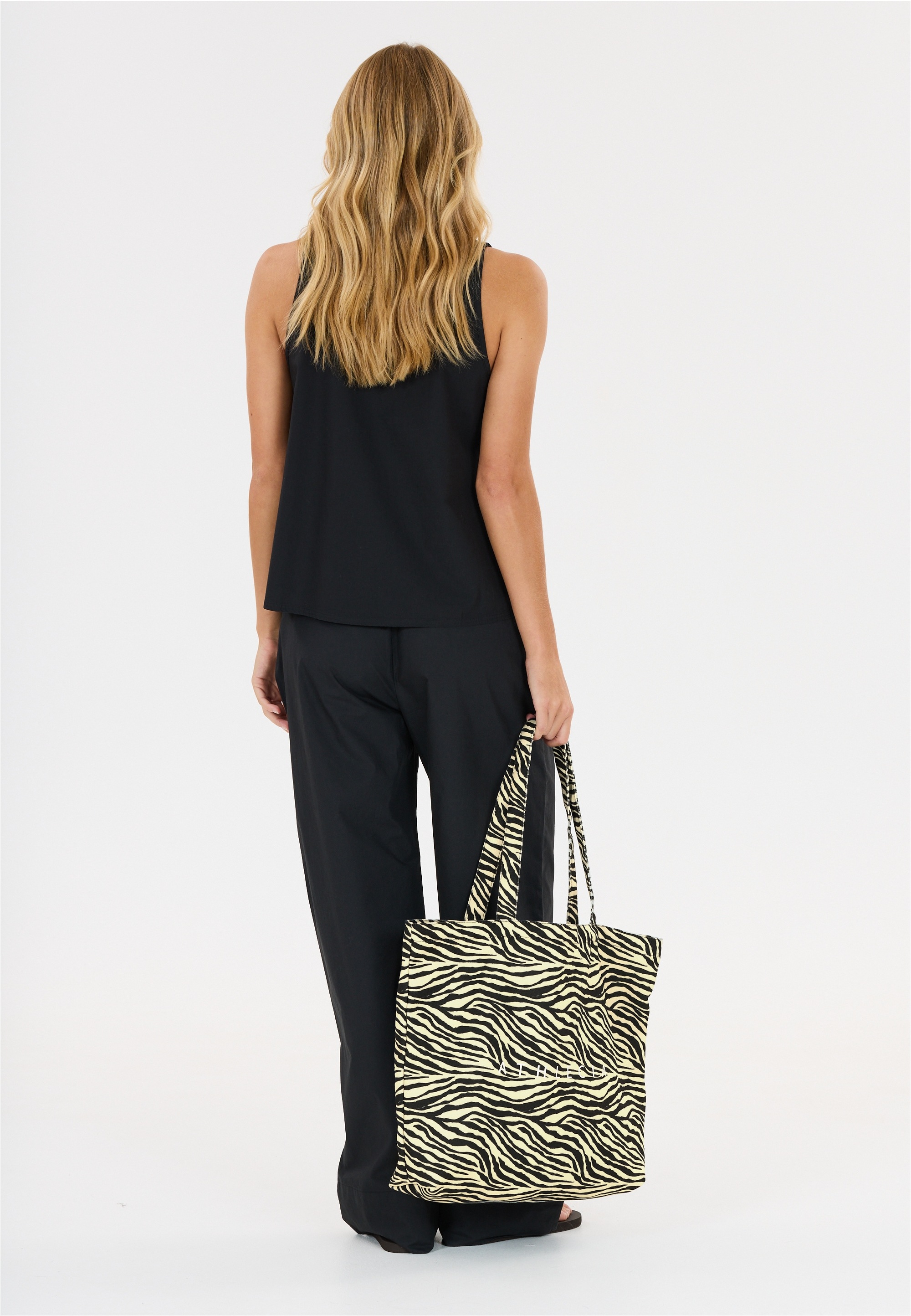 ATHLECIA Sporttasche »Larissa« mit tollem Animal-Print