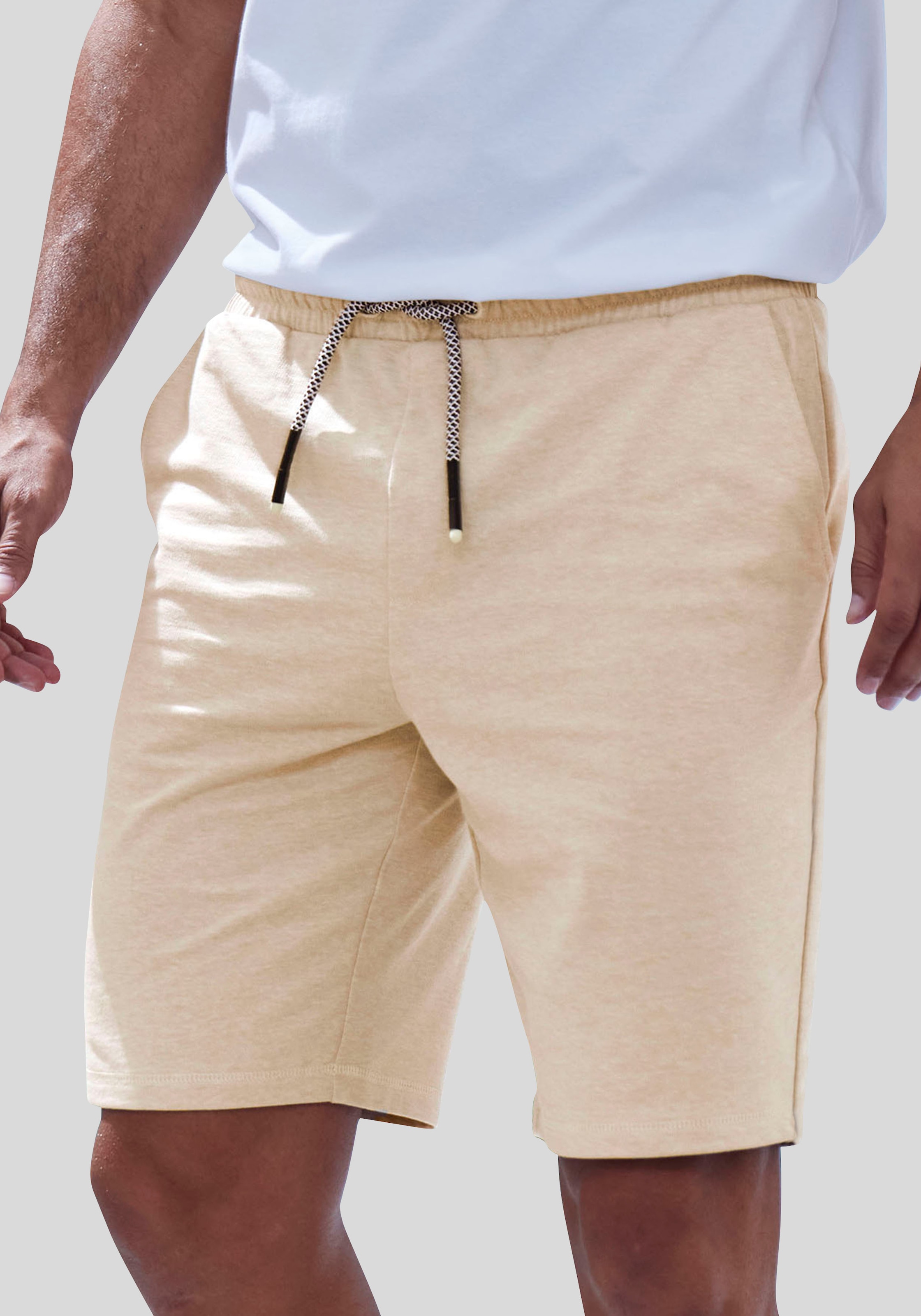 John Devin Sweatshorts »weit geschnitten«, in Melange-Optik aus Baumwoll-Mix