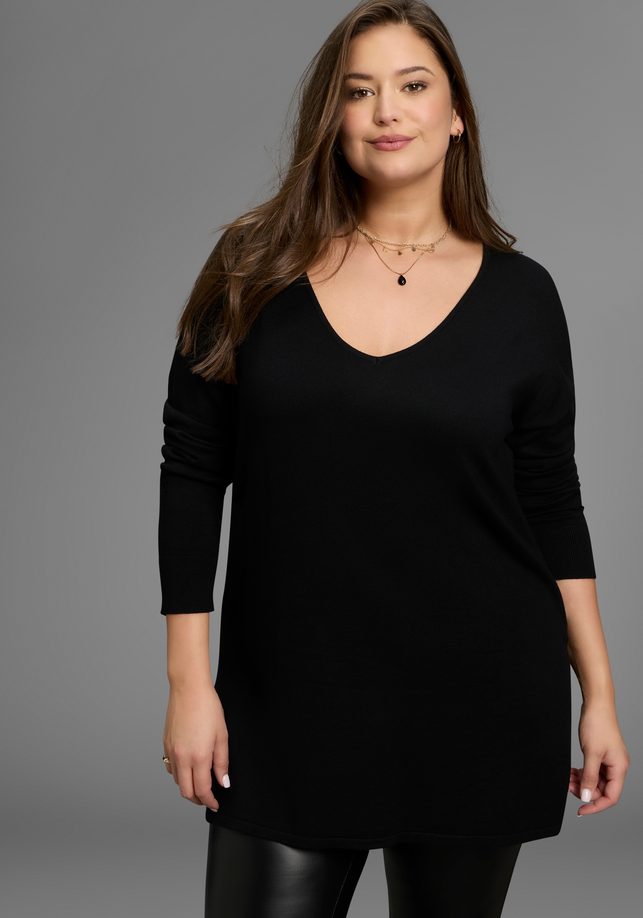 Laura Scott CURVE Longpullover "Große Größen" aus fließendem Feinstrick mit schönem V-Ausschnitt