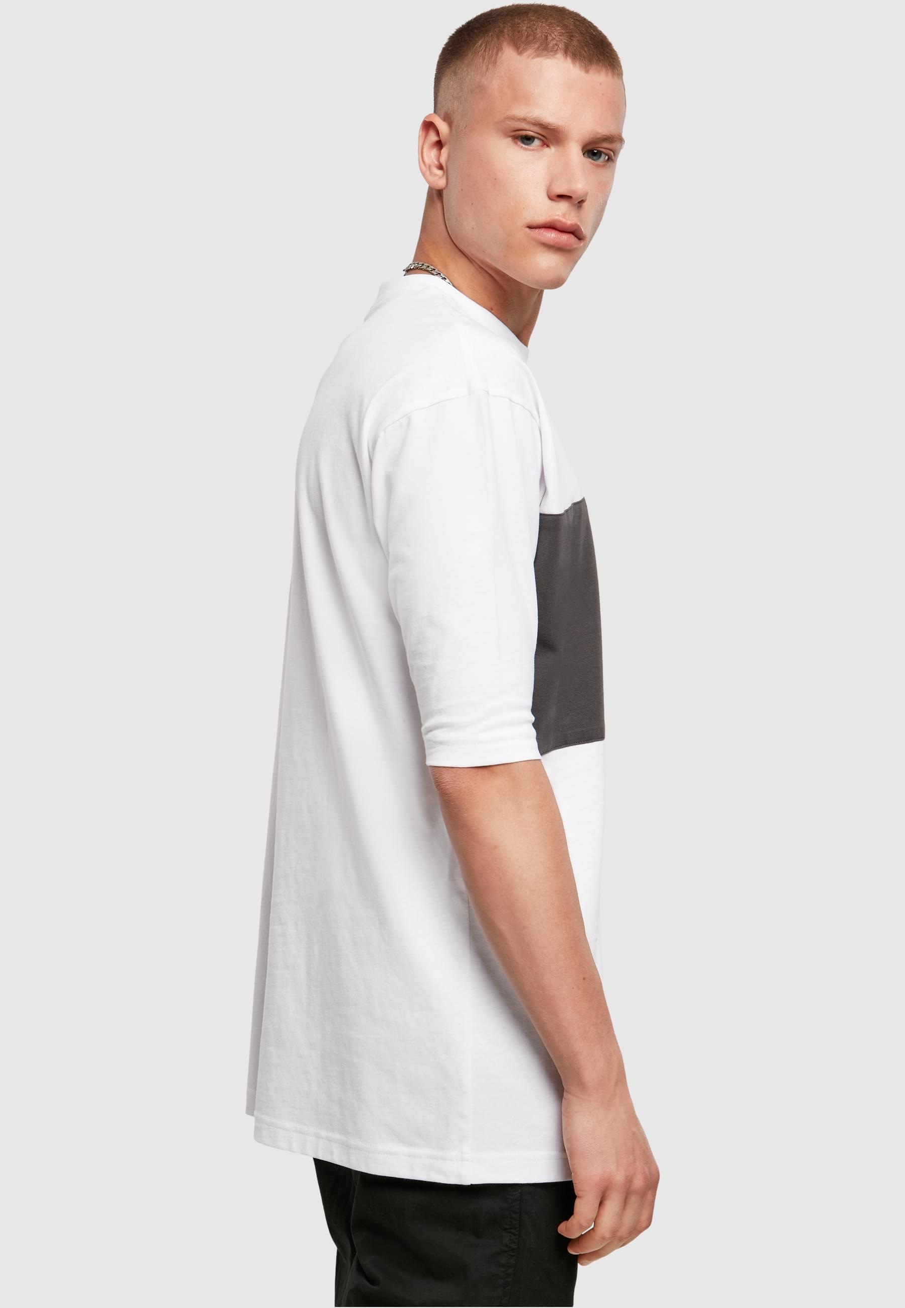 URBAN CLASSICS Kurzarmshirt »Urban Classics Herren Big Double Pocket Tee«, (1 tlg.)