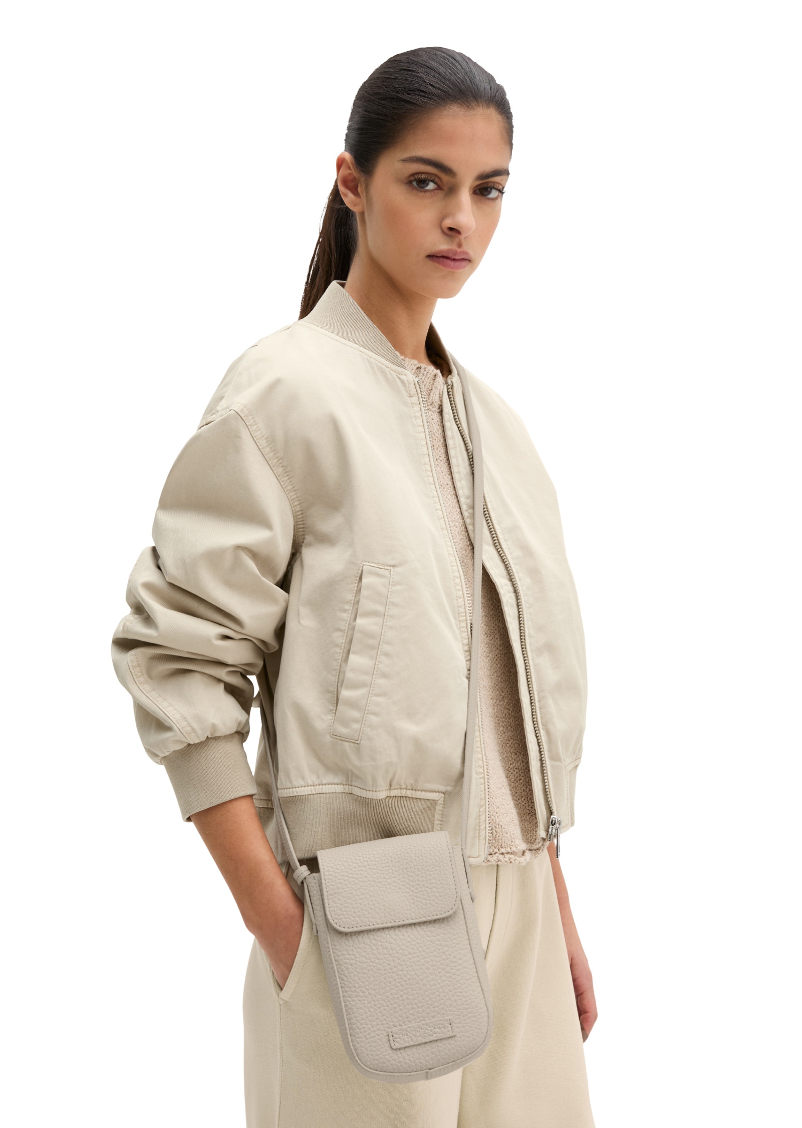 Marc O'Polo Handytasche »aus genarbtem Rindleder«