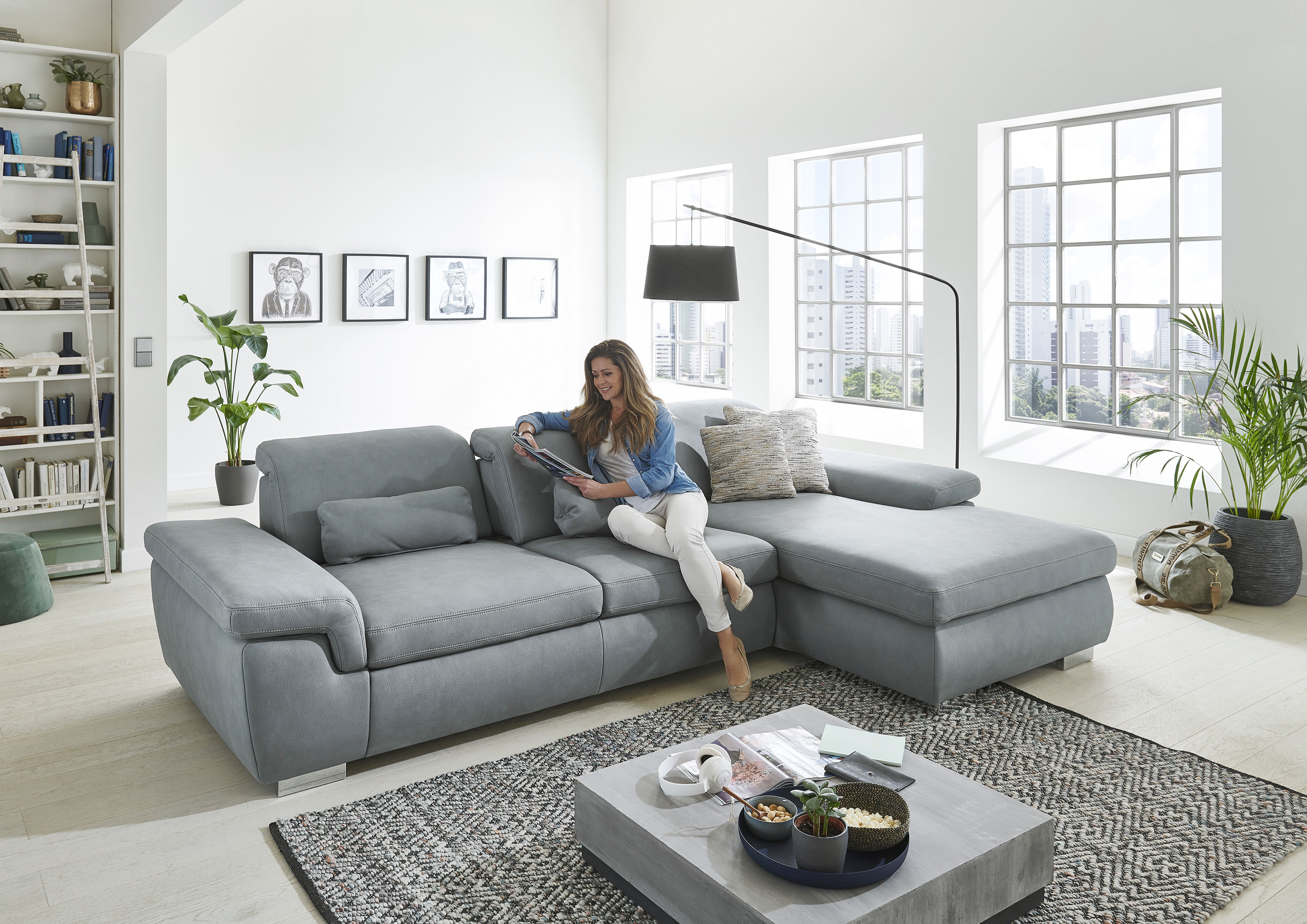 Die PlanBar Ecksofa "MP-IN17041 L-Form, Breite 325 cm" Sitztiefenverstellung, optional Kopfteilverstellung & Schlaffunktion