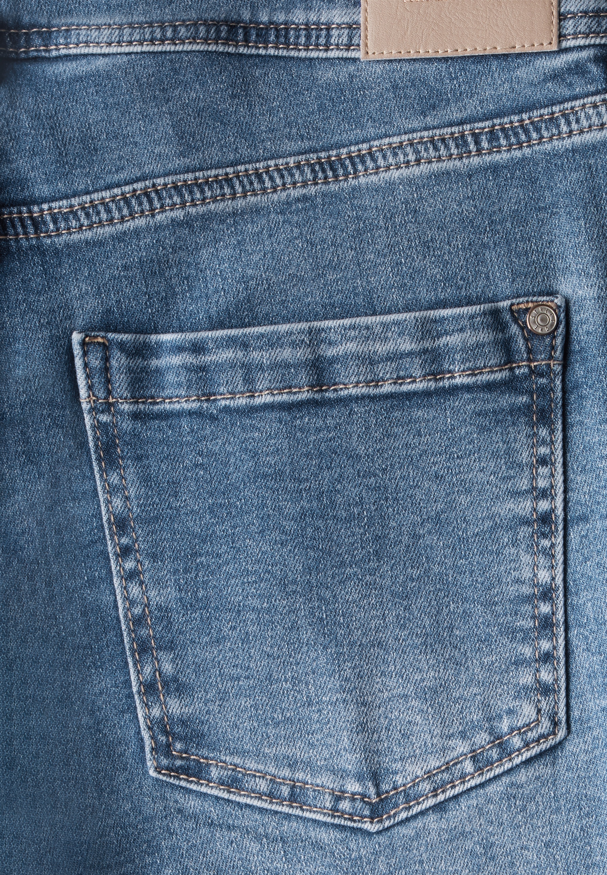 STREET ONE Loose-fit-Jeans, aus Baumwolle mit Stretchanteil