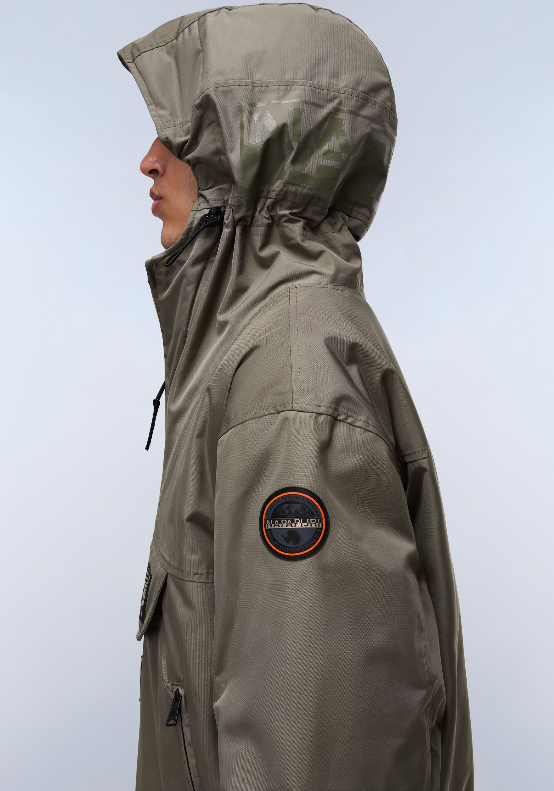 Napapijri Anorak »RAINFOREST«, mit Kapuze, regular fit, mit seitlichen Reißverschluss, Belüftungsösen
