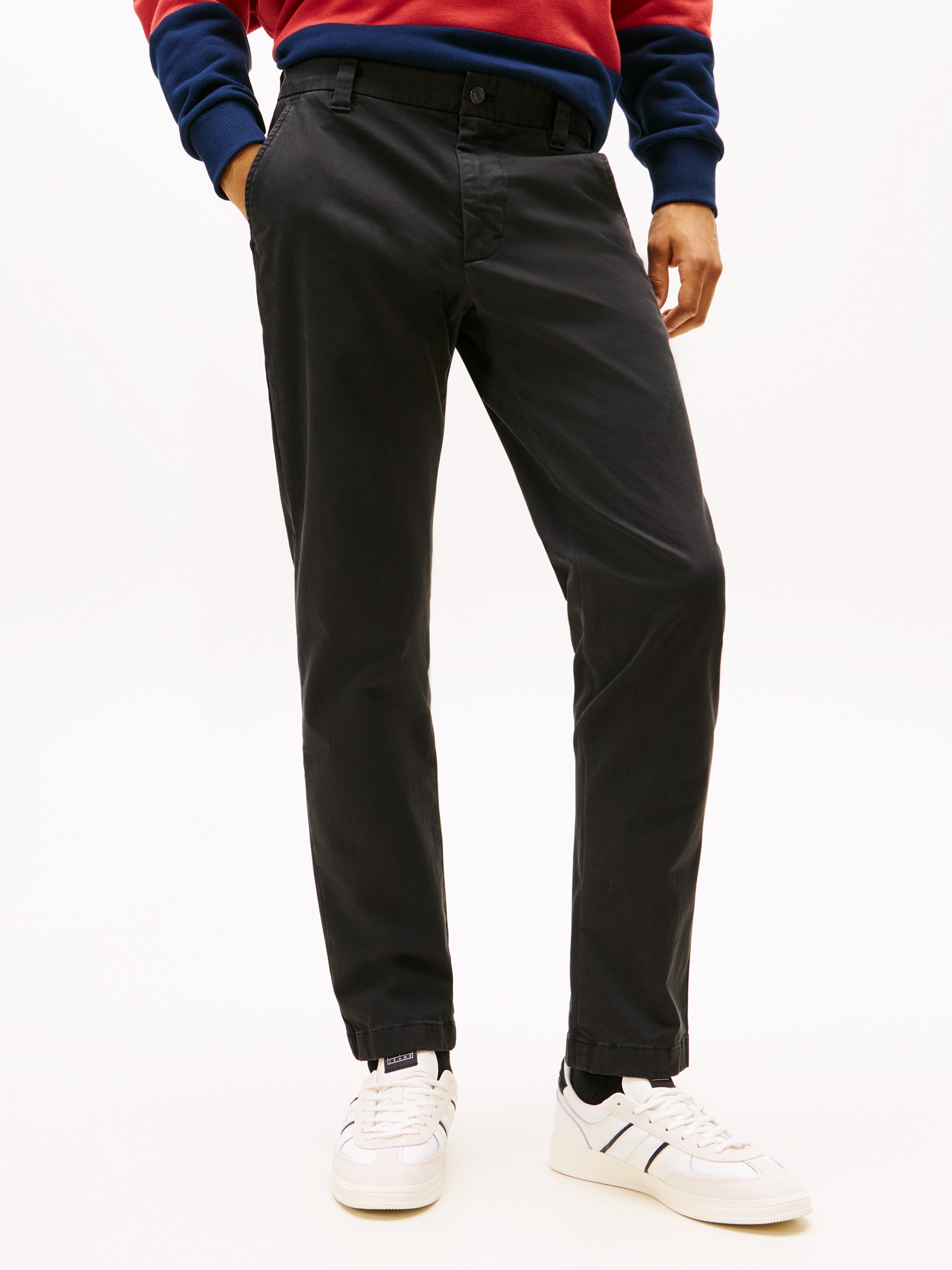 Chinohose TOMMY JEANS "SCANTON Slim Fit Hose", Herren, Gr. 30, Länge 32, schwarz, Web, Obermaterial: 96% Baumwolle, 4% Elasthan, slim fit lang, Hosen Chinohose, slim fit, Twill