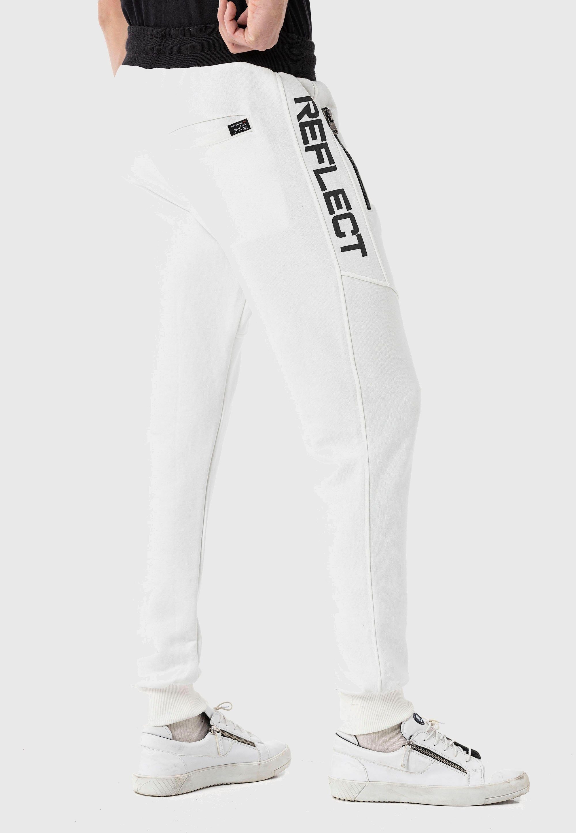 Cipo & Baxx Jogginghose »HOMEWEAR«, mit dezenten Print an den Beinen
