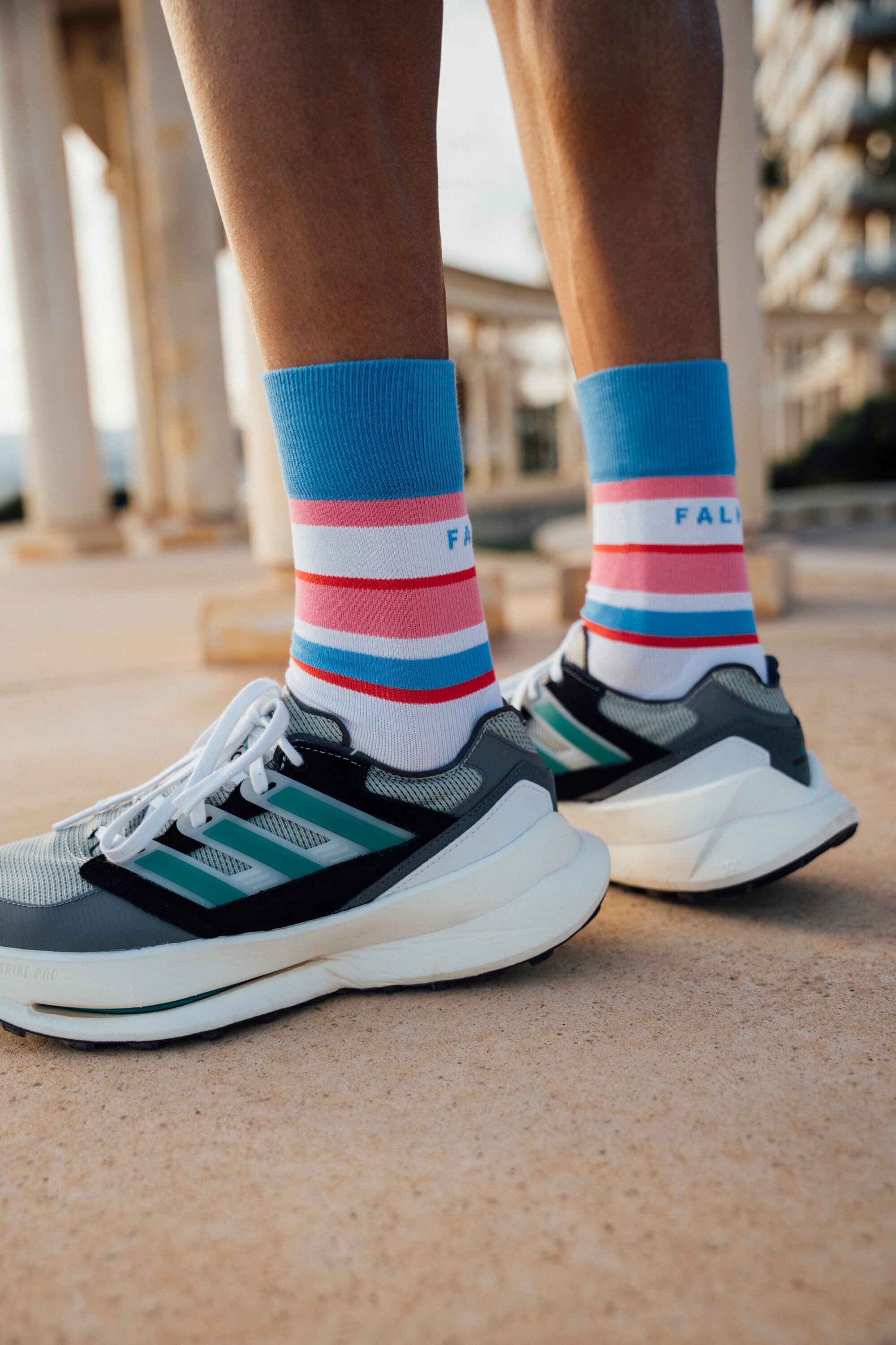 FALKE Socken »RU4 Endurance Compression« 1 Paar tlg.