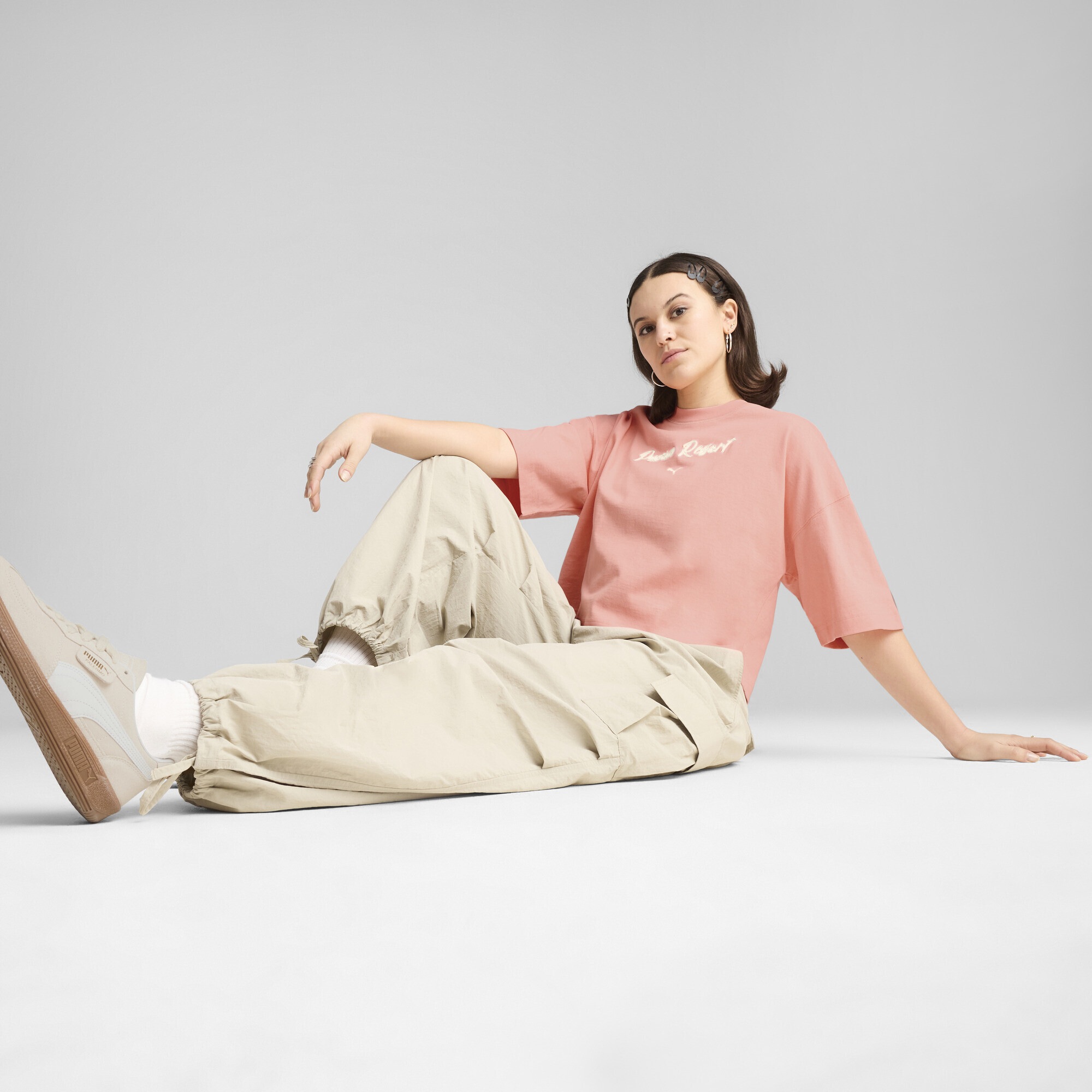 PUMA T-Shirt »PREMIUM ESS Oversized-T-Shirt mit Grafik Damen«