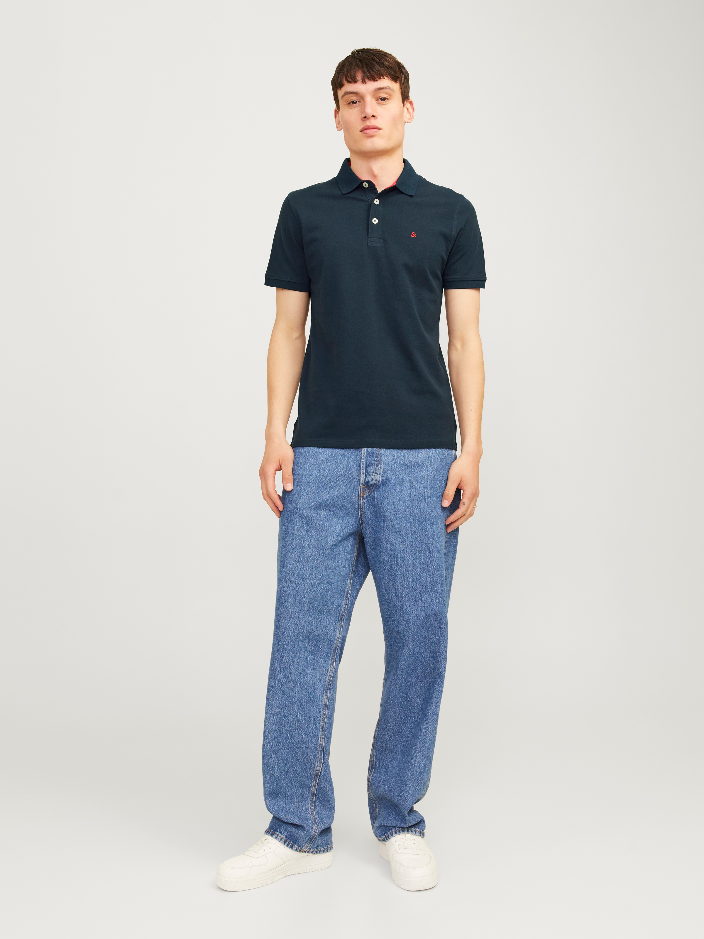 Jack & Jones Poloshirt »JJEPAULOS  Poloshirt mit klassischem Kragen und figurbetonter Form« Logostickerei, modisch, schmal, Baumwolle, Polokragen