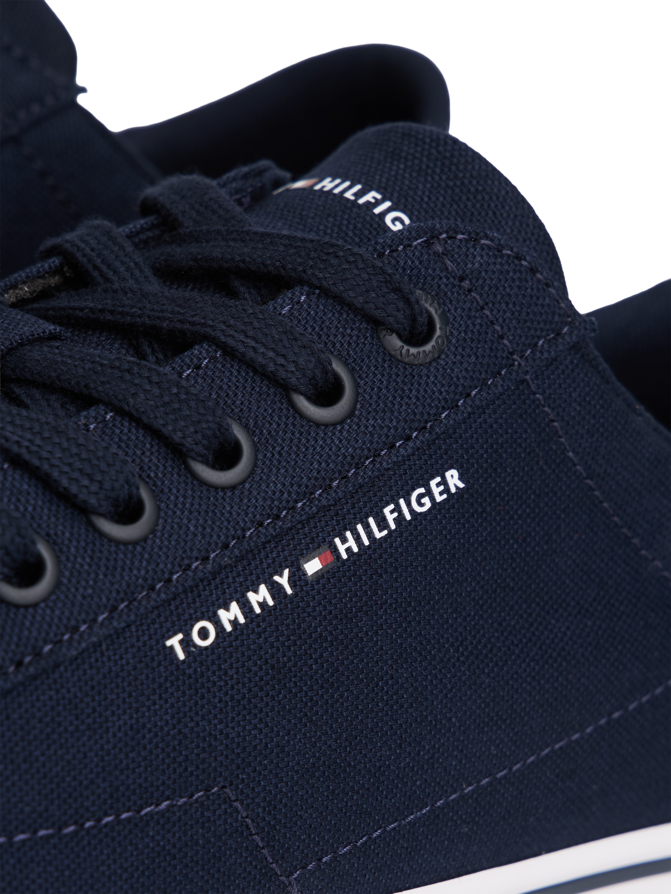 Tommy Hilfiger Sneaker »VULC CORE LONG LACE«  Freizeitschuh, Halbschuh, Schnürschuh mit Kontrastbesatz an der Ferse