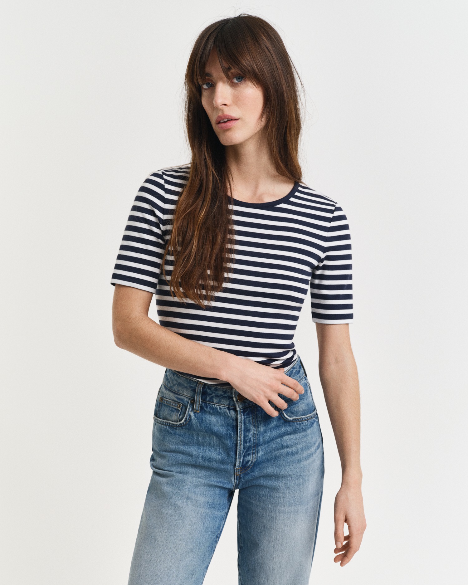 Gant T-Shirt SLIM STRIPED 1X1 RIBBED KA T-SHIRT mit dezentem Logoschriftzug günstig online kaufen