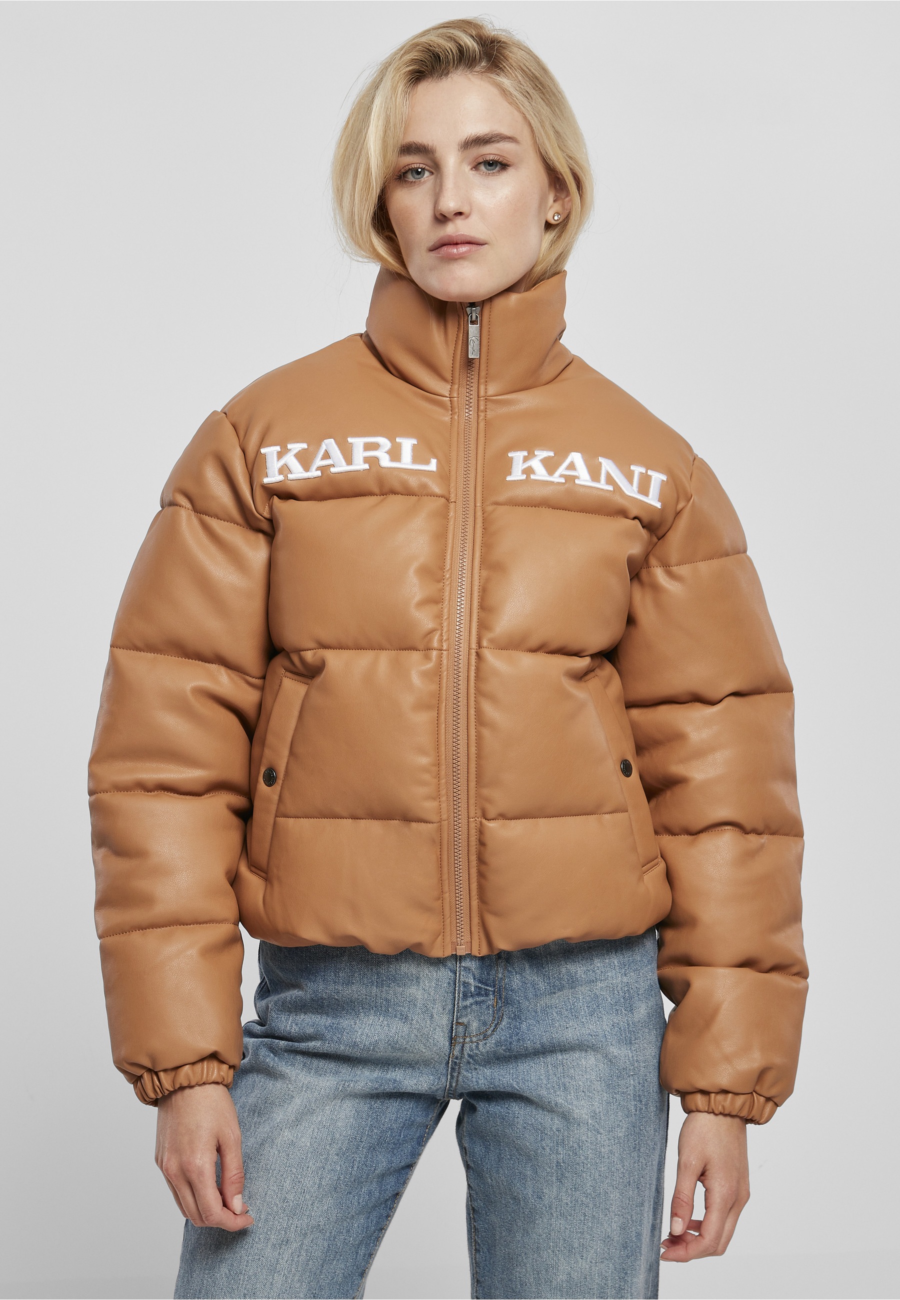 Karl Kani Allwetterjacke »Karl Kani Damen KW224-049-1KK Retro Puffer PU Jacket« 1 Stk. tlg. ohne Kapuze