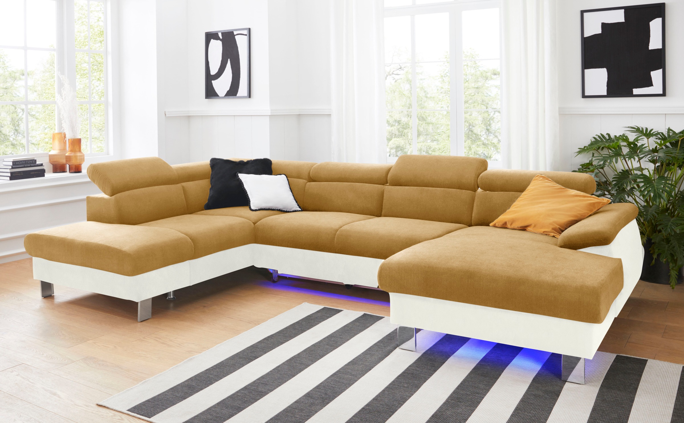 COTTA Wohnlandschaft "Komaris U-Form, B: 320 cm" mit Kopfteilverstellung, optional Schlaffunktion, Bettkasten & Licht